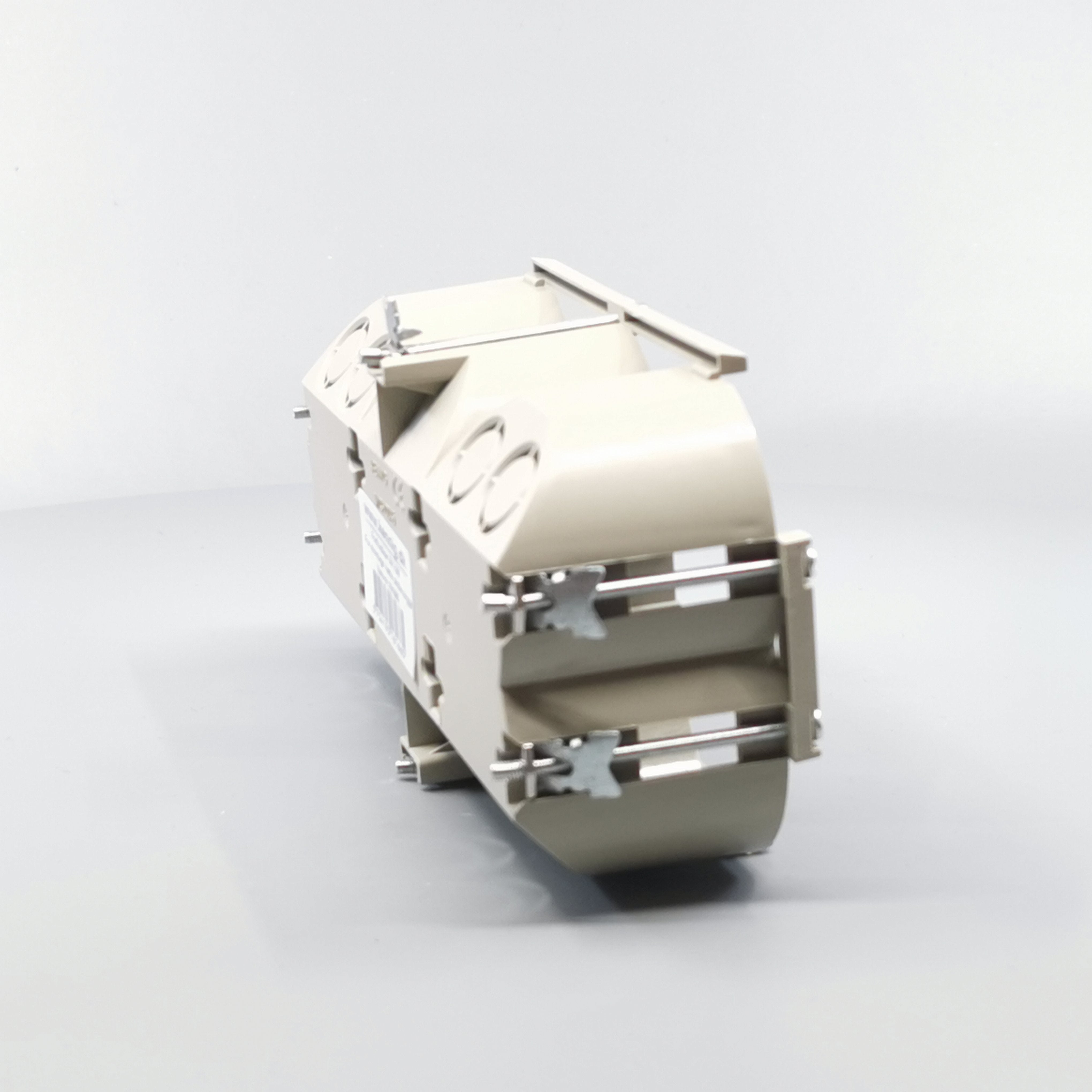 Kennig forfradåse 3x1½ modul