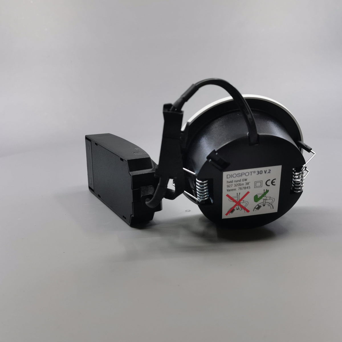 Diospot 30 V.2 6W 2700K 38° dæmpbar 32mm rund hvid (360° frame 14)