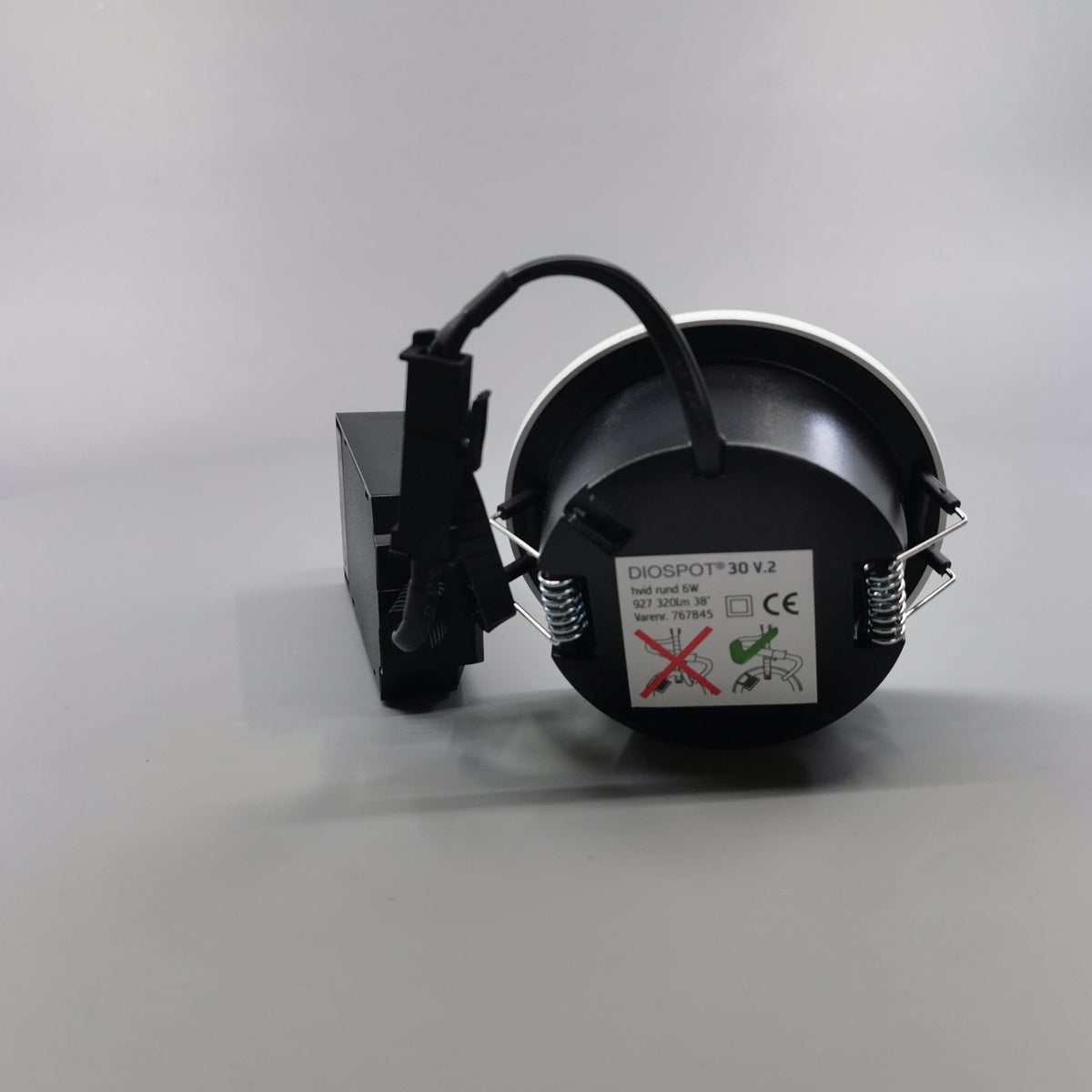Diospot 30 V.2 6W 2700K 38° dæmpbar 32mm rund hvid (360° frame 15)