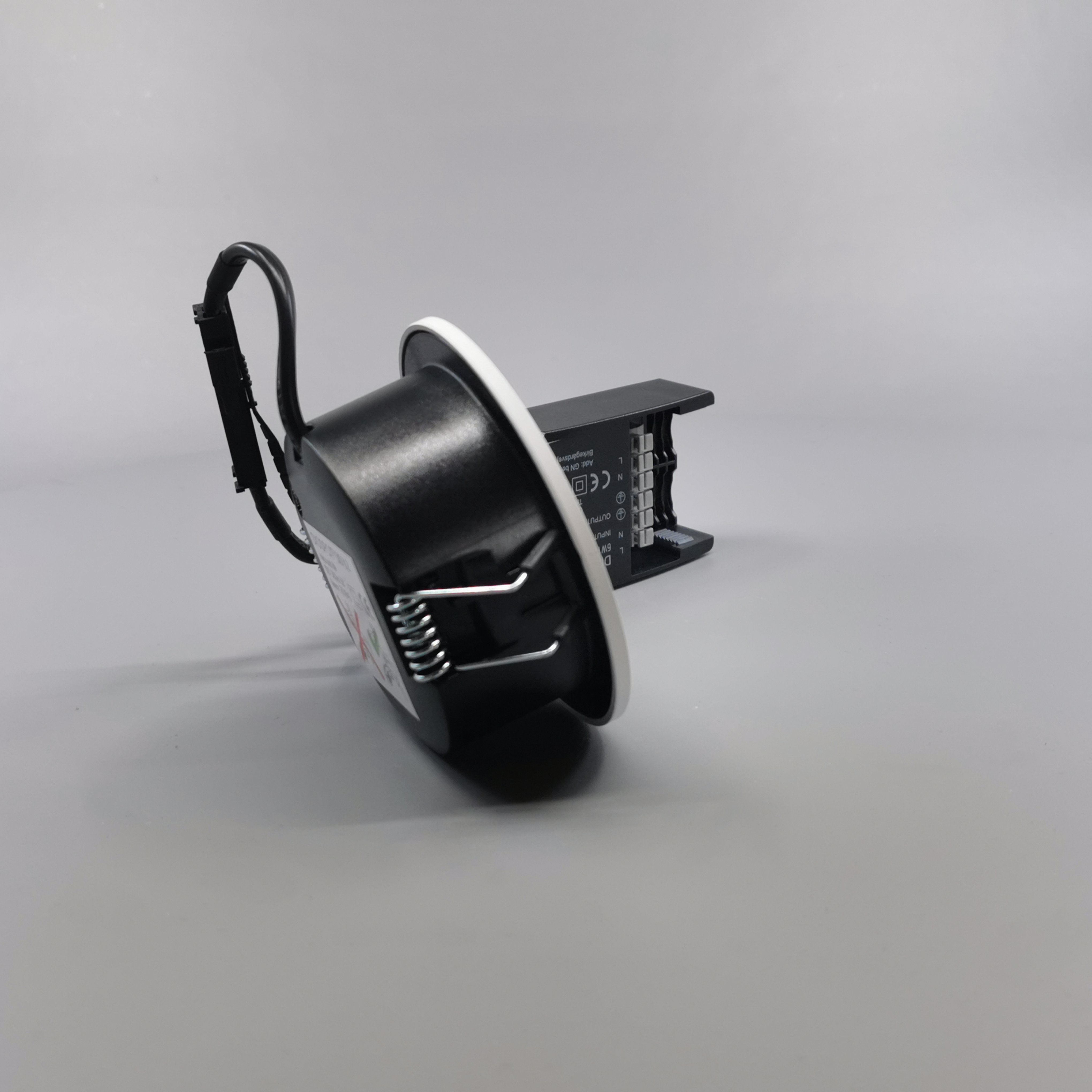 Diospot 30 V.2 6W 2700K 38° dæmpbar 32mm rund hvid