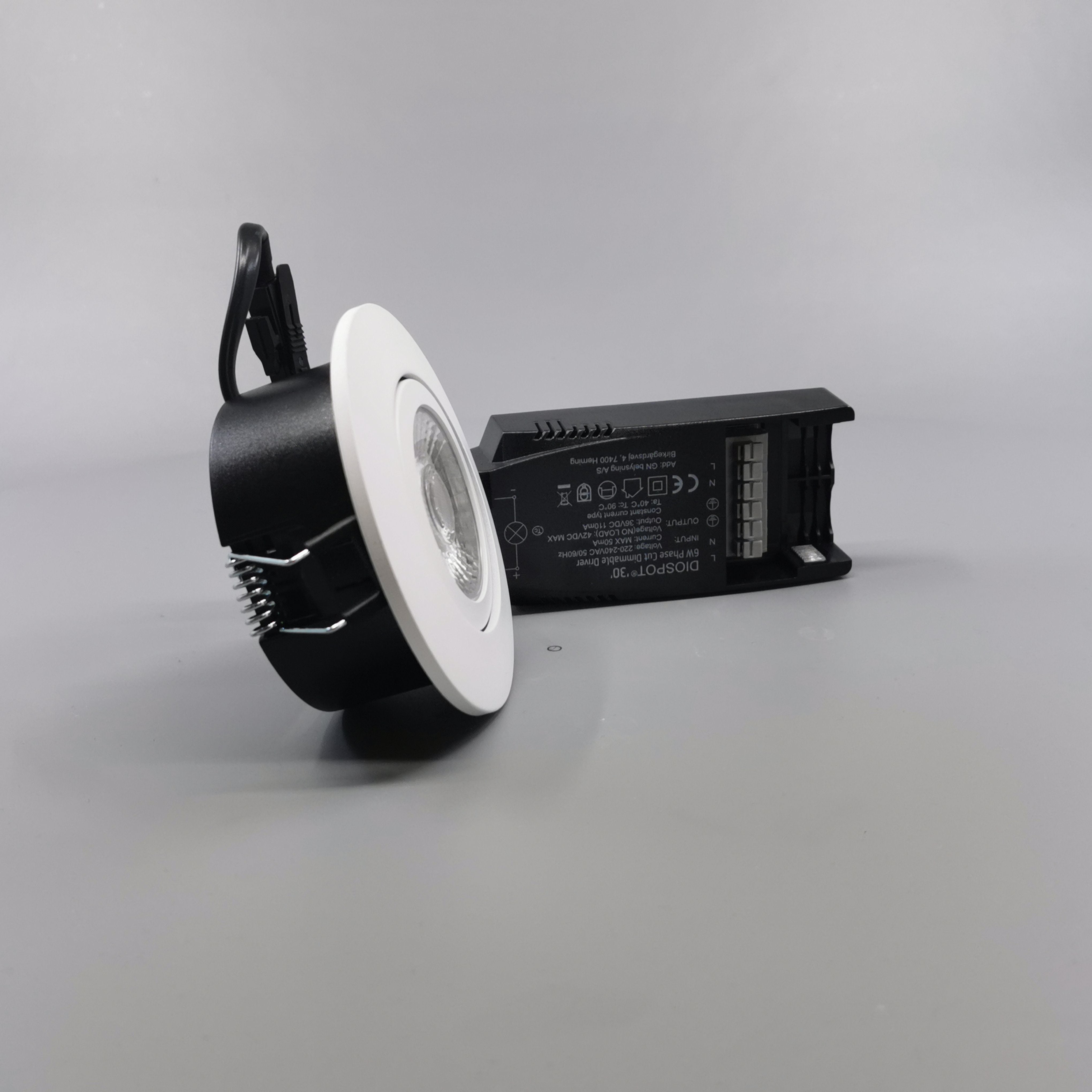 Diospot 30 V.2 6W 2700K 38° dæmpbar 32mm rund hvid