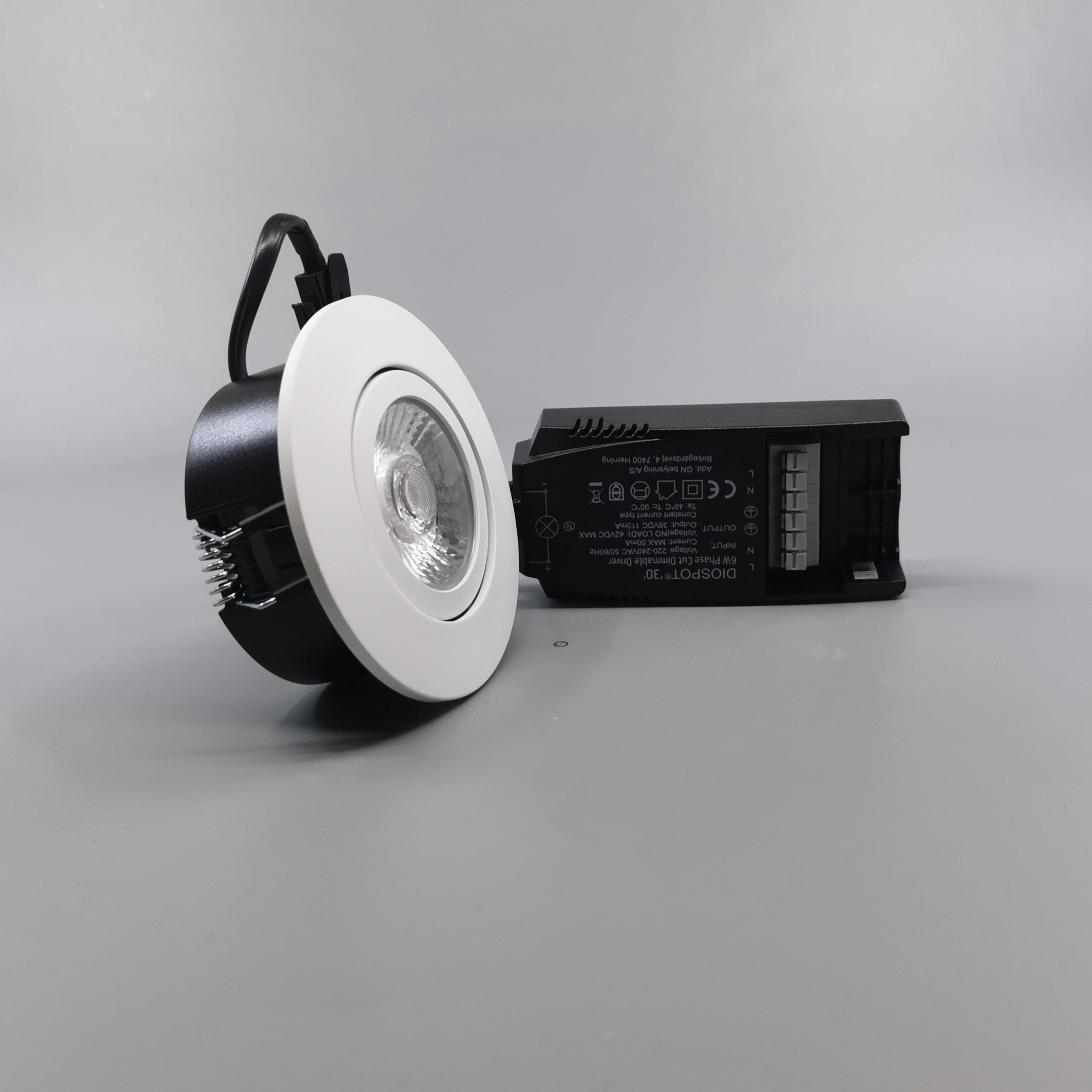 Diospot 30 V.2 6W 2700K 38° dæmpbar 32mm rund hvid