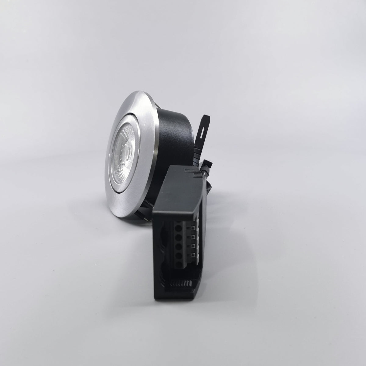 Diospot 30 V.2 6W 3000K 38° dæmpbar 32mm rund børstet (360° frame 6)