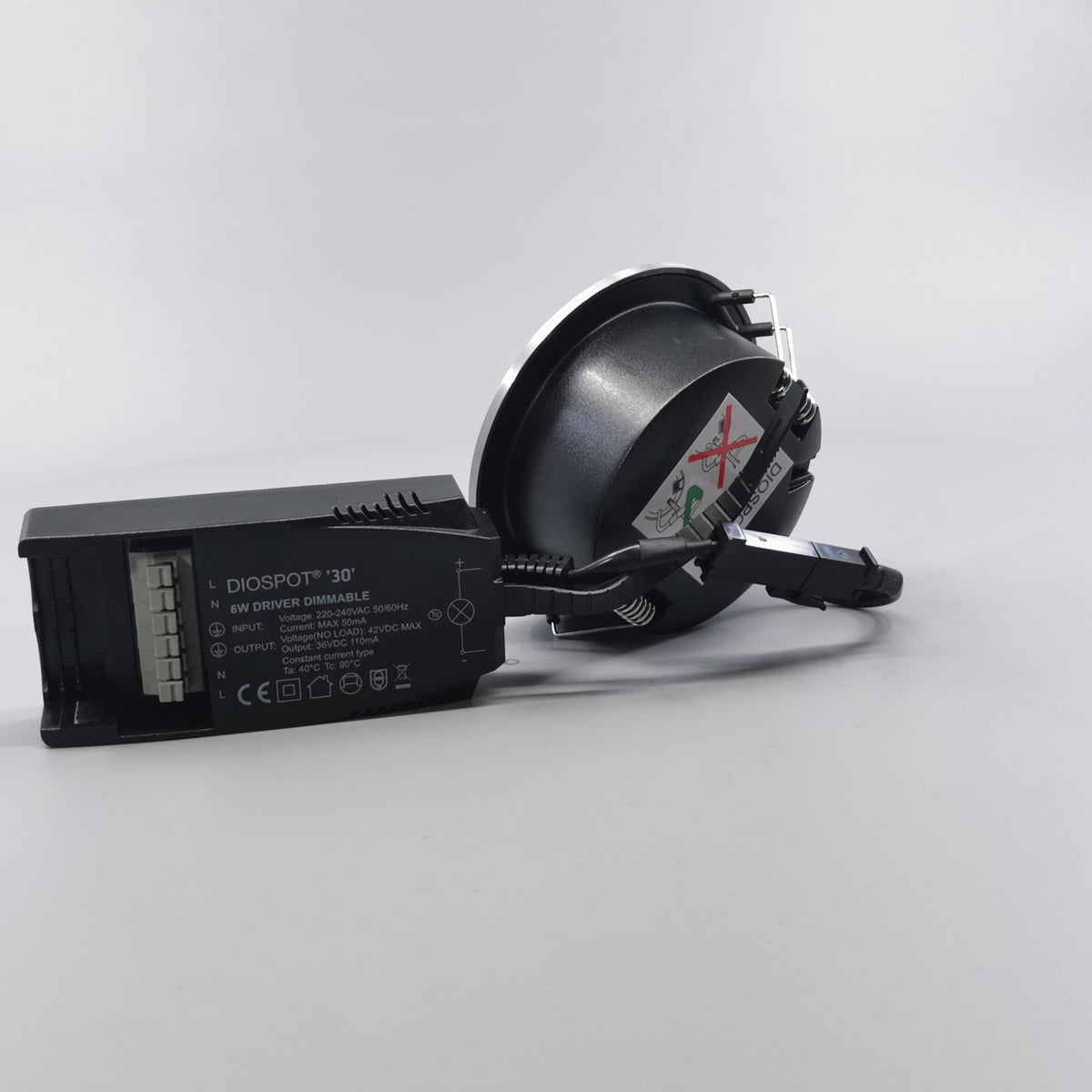 Diospot 30 V.2 6W 3000K 38° dæmpbar 32mm rund børstet (360° frame 11)