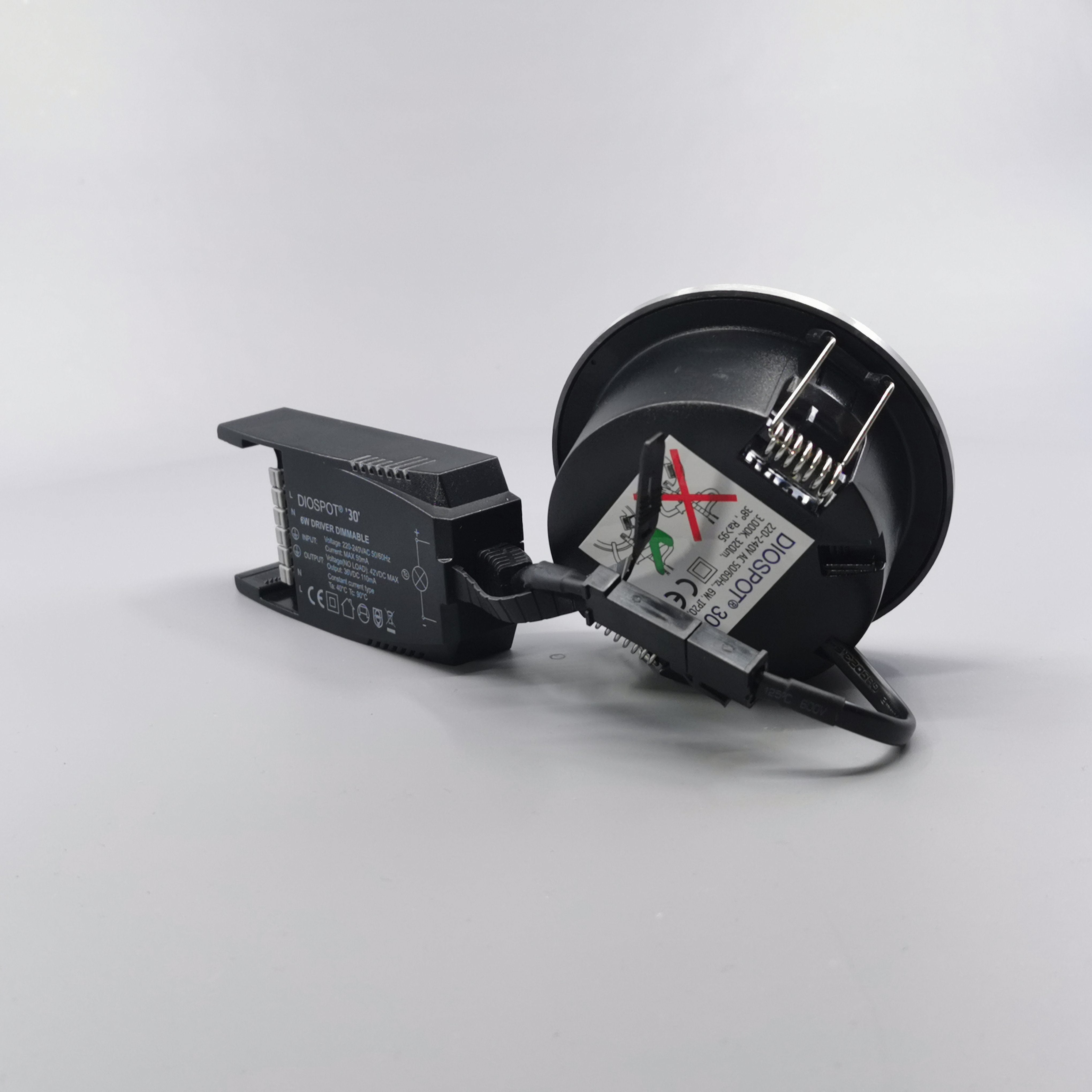 Diospot 30 V.2 6W 3000K 38° dæmpbar 32mm rund børstet