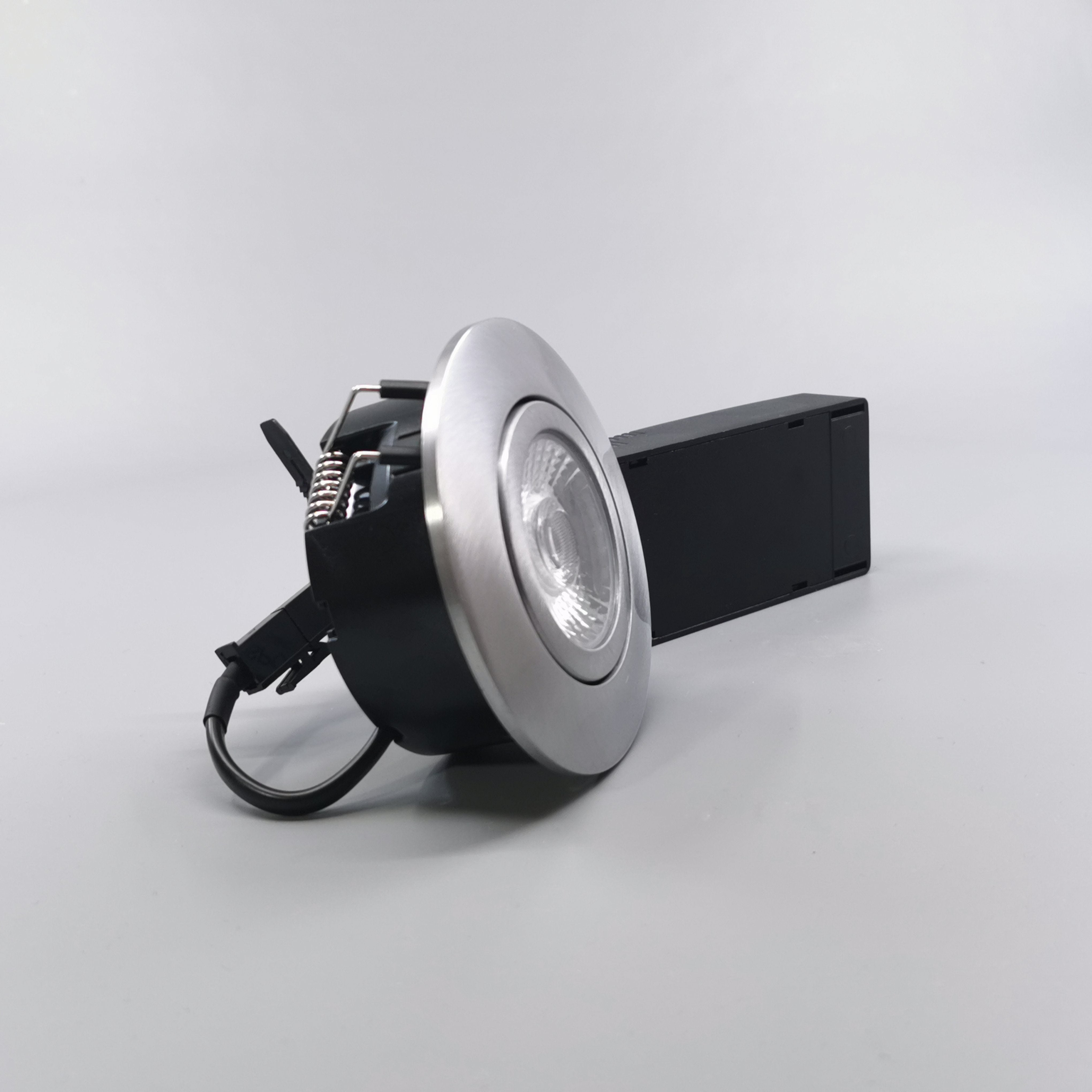 Diospot 30 V.2 6W 3000K 38° dæmpbar 32mm rund børstet