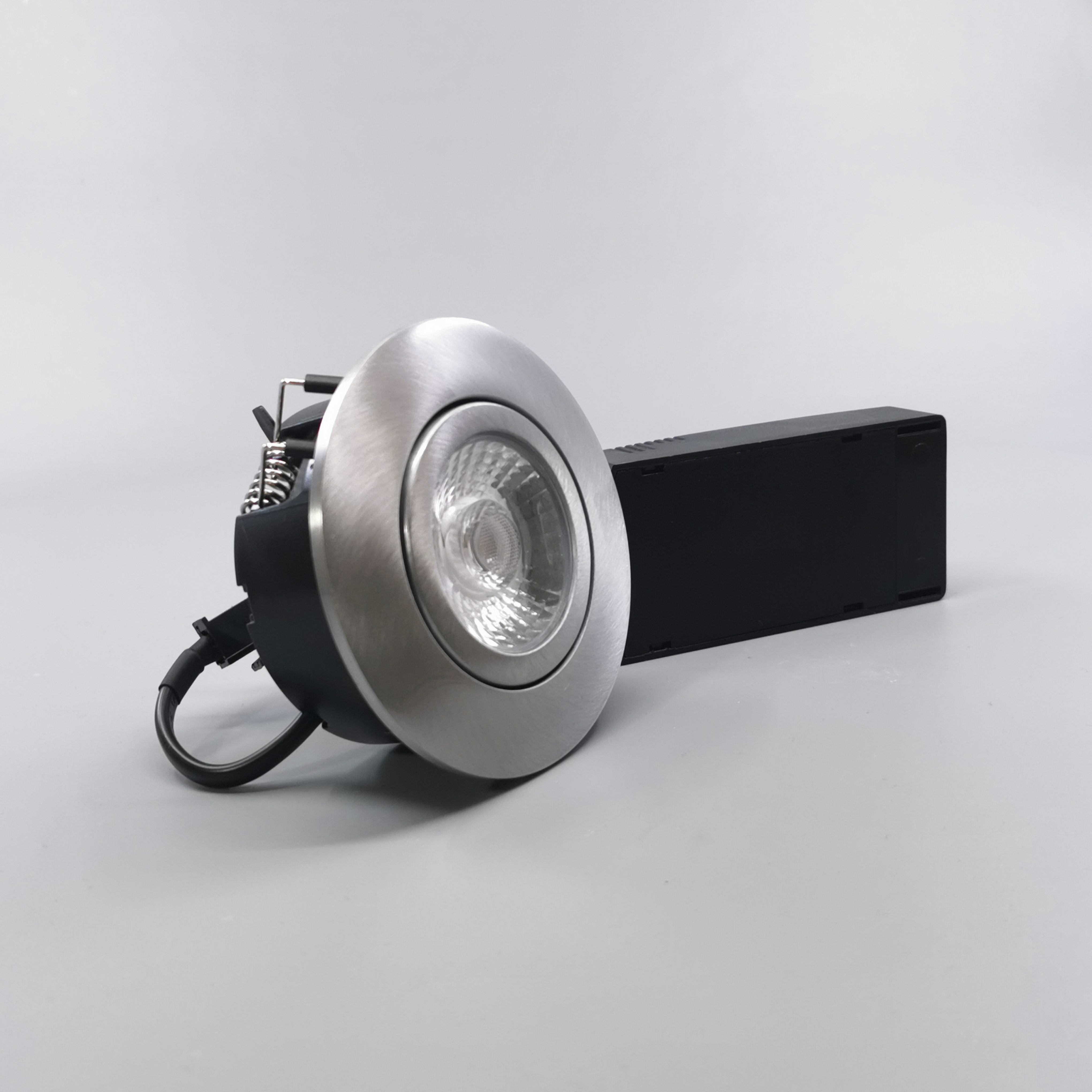 Diospot 30 V.2 6W 3000K 38° dæmpbar 32mm rund børstet