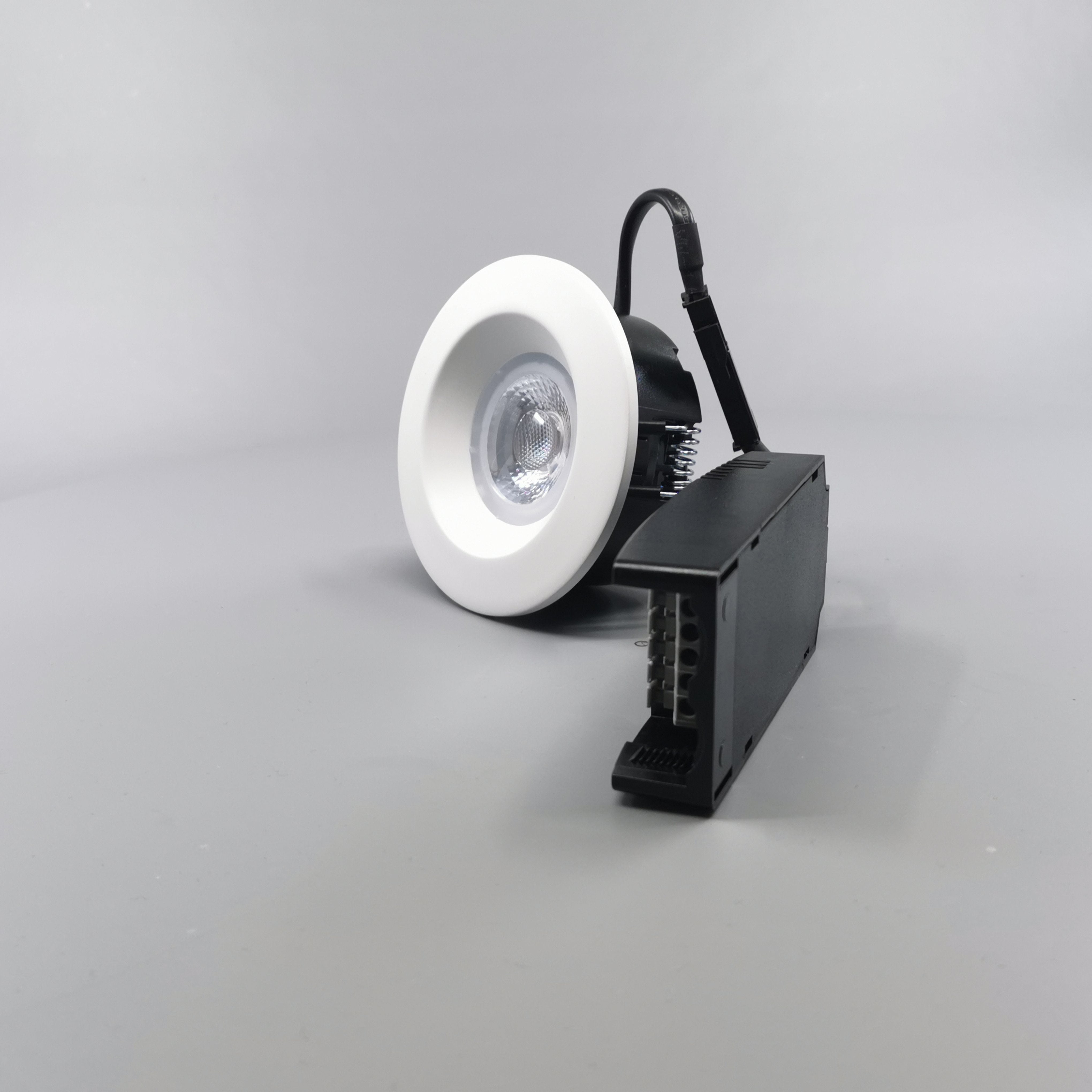 Diospot 30 One 6W 3000K 38° dæmpbar 32mm - hvid