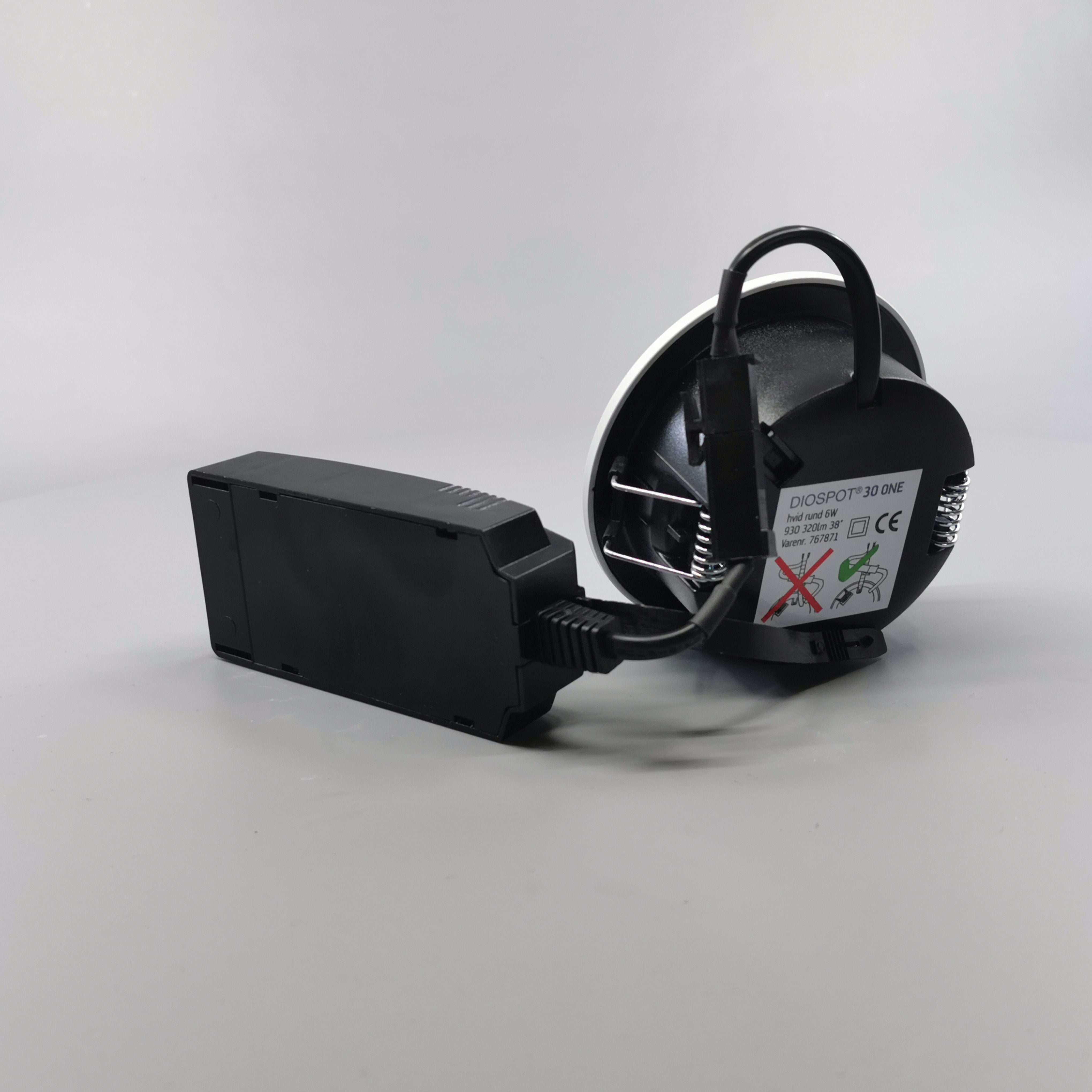 Diospot 30 One 6W 3000K 38° dæmpbar 32mm - hvid