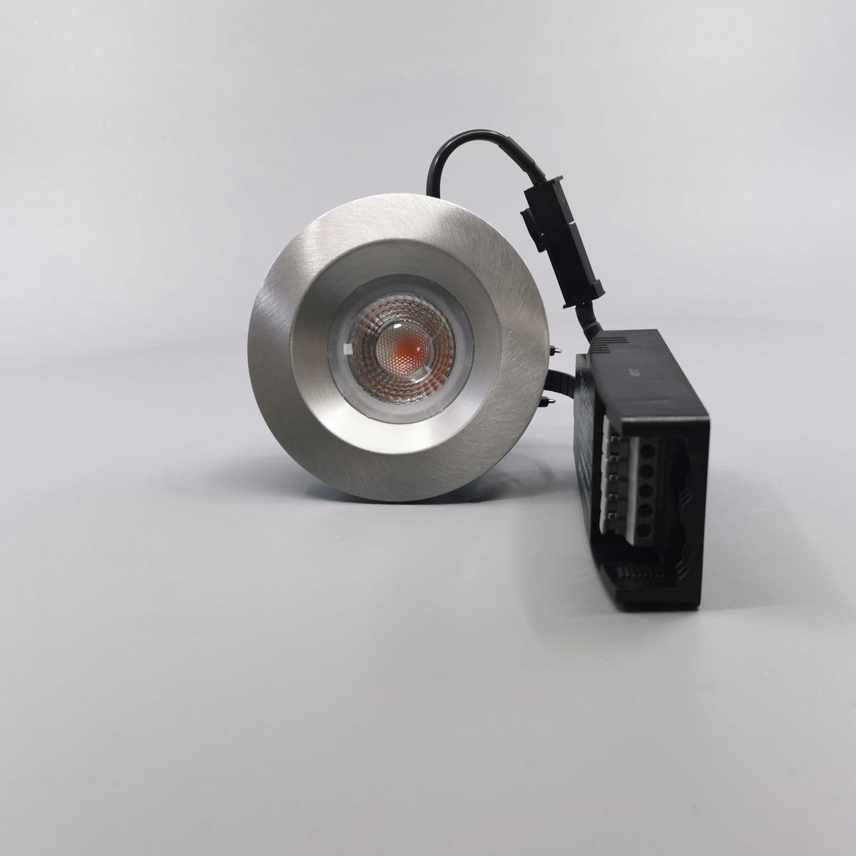 Diospot 30 One 6W 2700K 38° dæmpbar 32mm - børstet (360° frame 3)