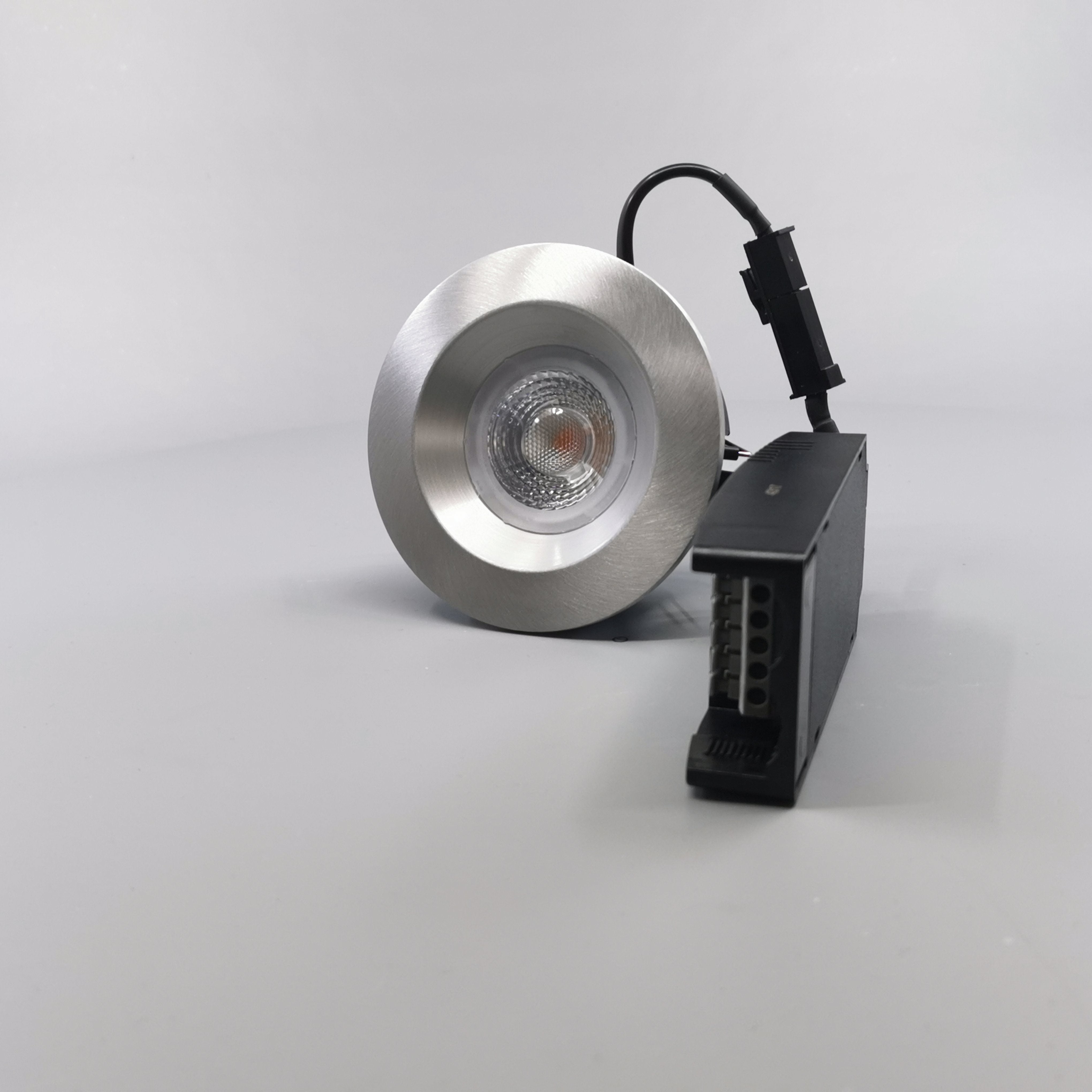 Diospot 30 One 6W 2700K 38° dæmpbar 32mm - børstet