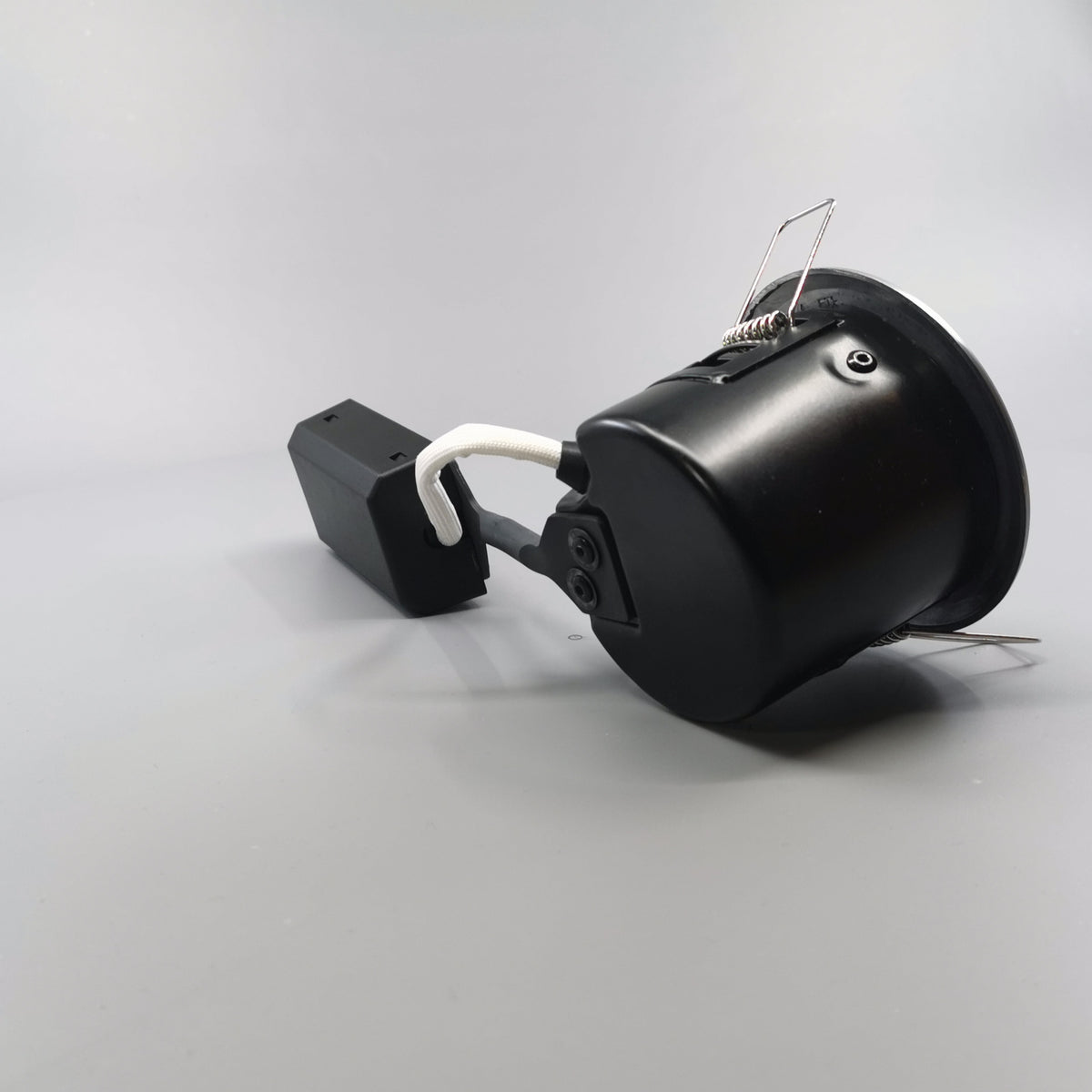LED spot 5W dæmpbar flimmerfri 2700K 430Lm - Rund, børstet (360° frame 17)