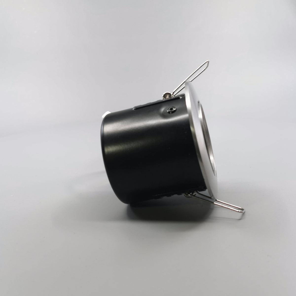 LED spot 5W dæmpbar flimmerfri 2700K 430Lm - Rund, børstet (360° frame 20)
