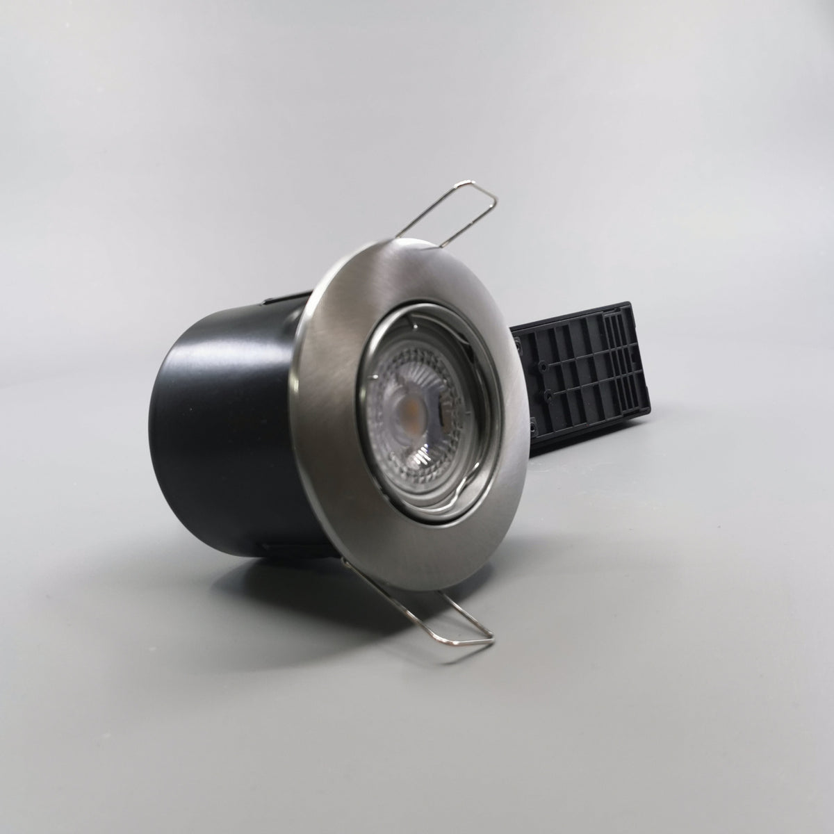 LED spot 5W dæmpbar flimmerfri 2700K 430Lm - Rund, børstet (360° frame 22)