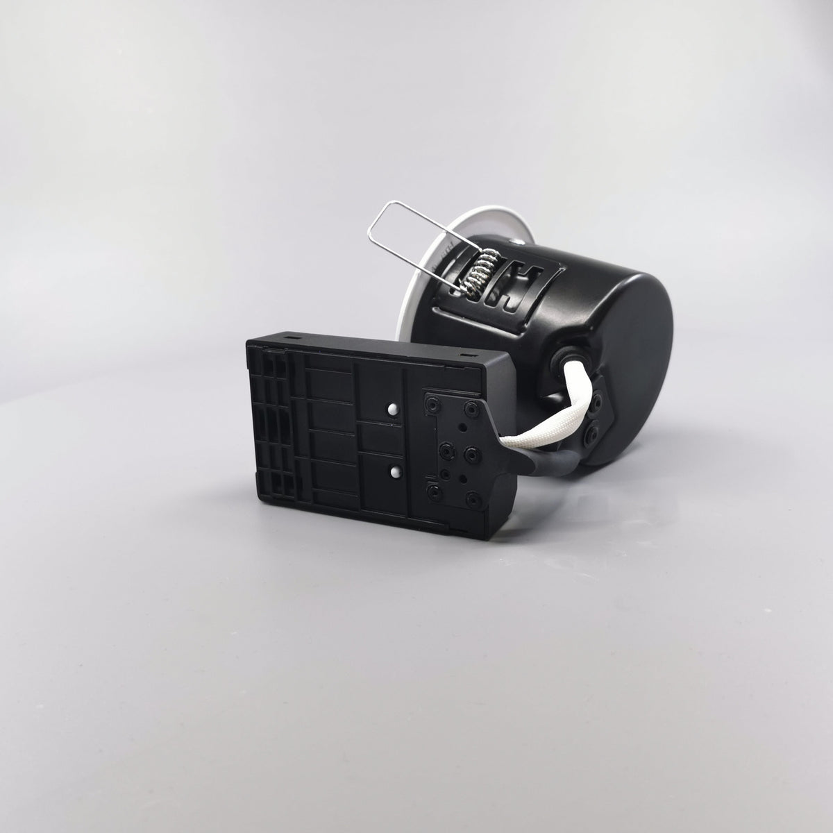 LED spot 5W dæmpbar flimmerfri 3000K 450Lm - Rund, mat hvid (360° frame 10)