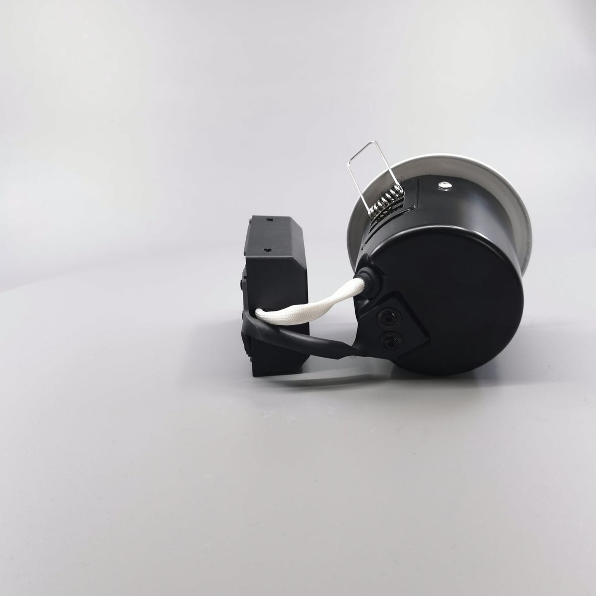 LED spot 5W dæmpbar flimmerfri 3000K 450Lm - Rund, mat hvid (360° frame 14)