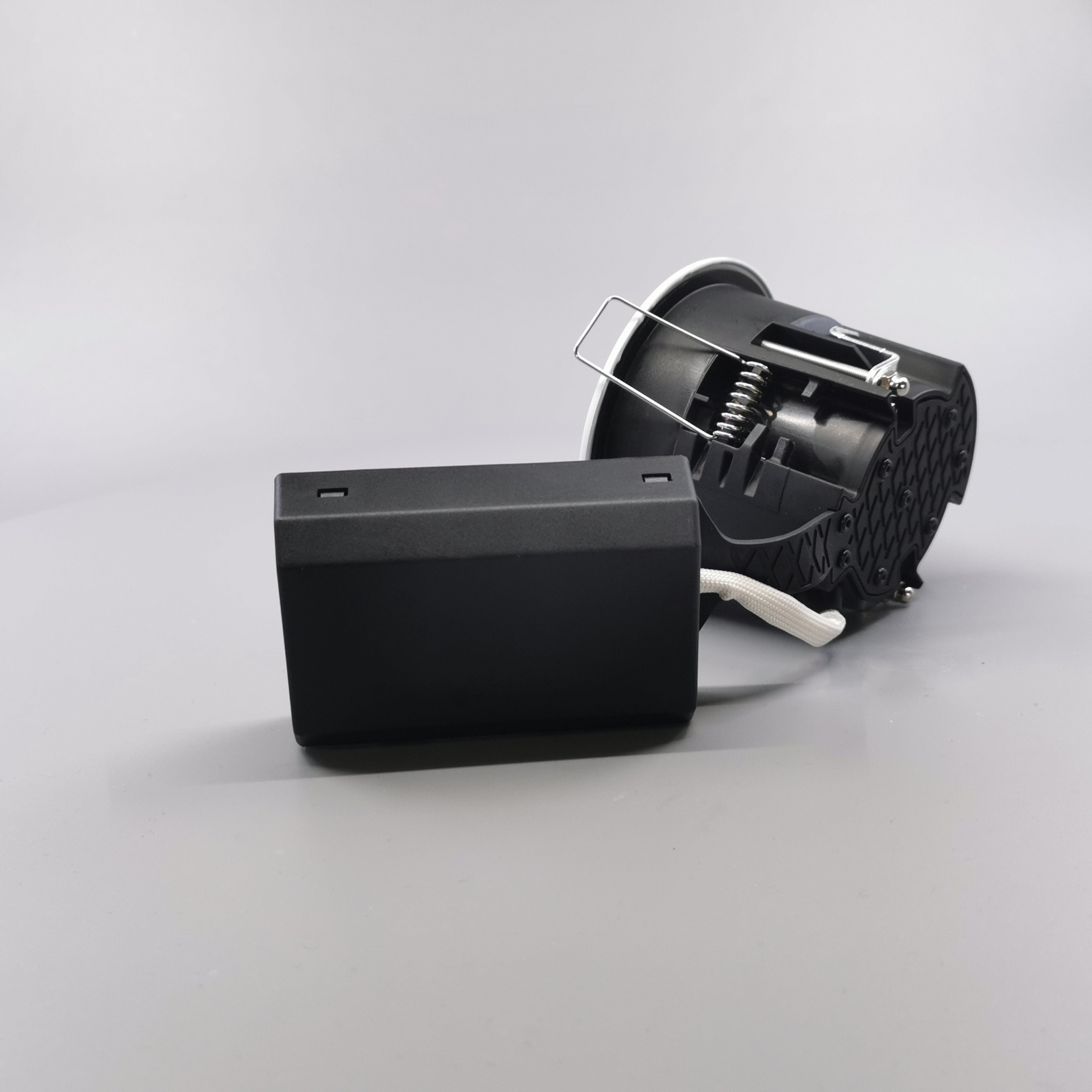 Pro Uni Install m. GU10 fatning - Rund, hvid