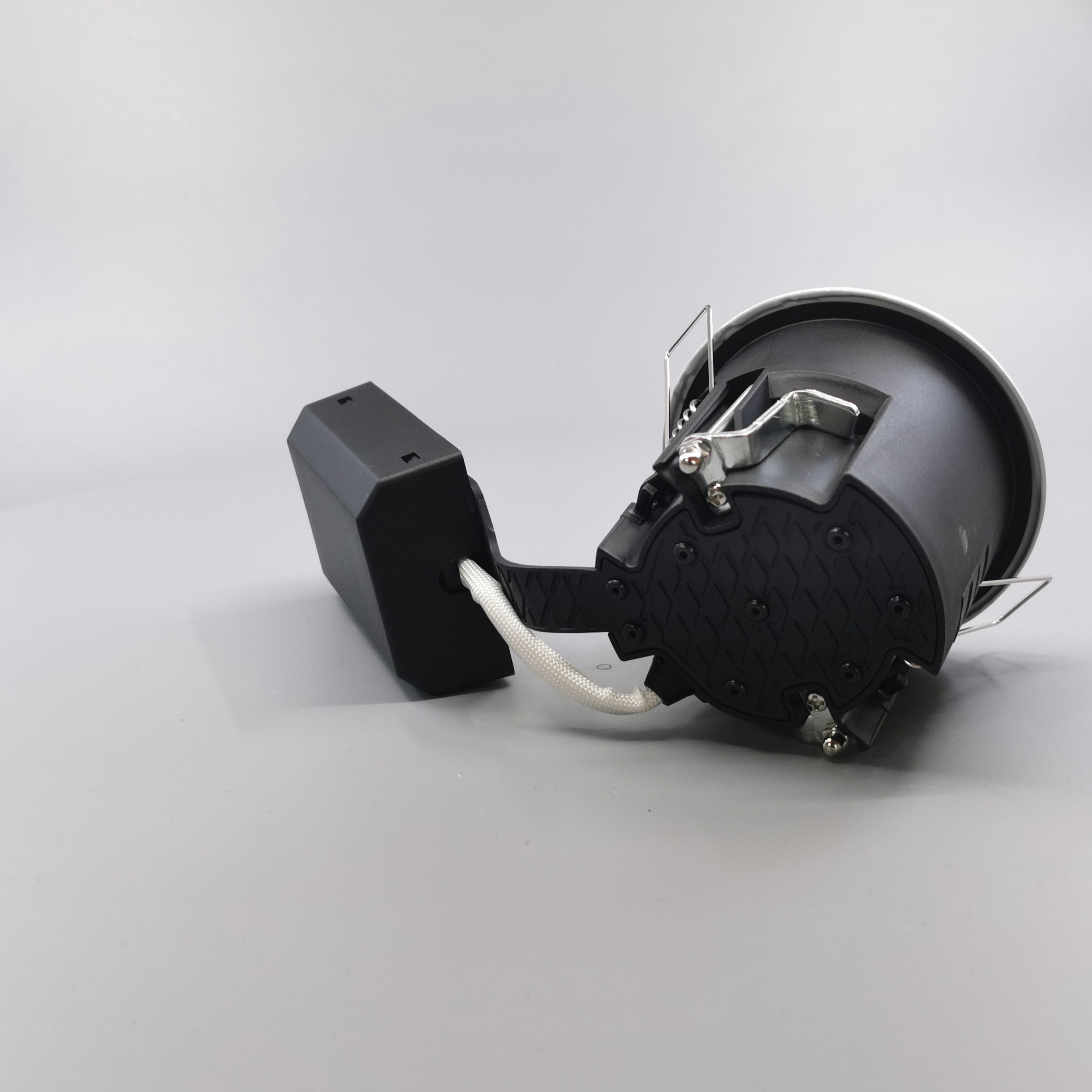 Pro Uni Install m. GU10 fatning - Rund, hvid