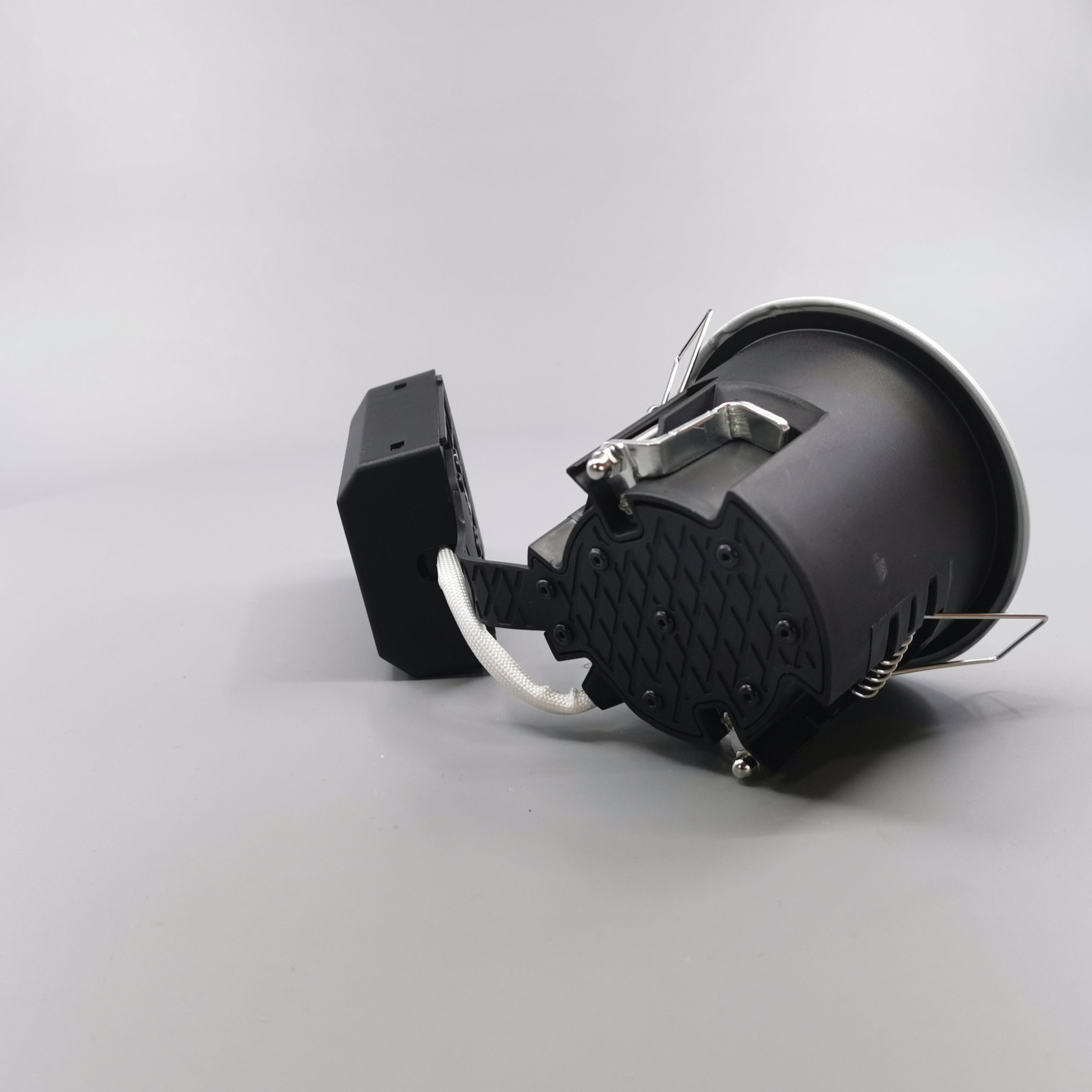 Pro Uni Install m. GU10 fatning - Rund, hvid