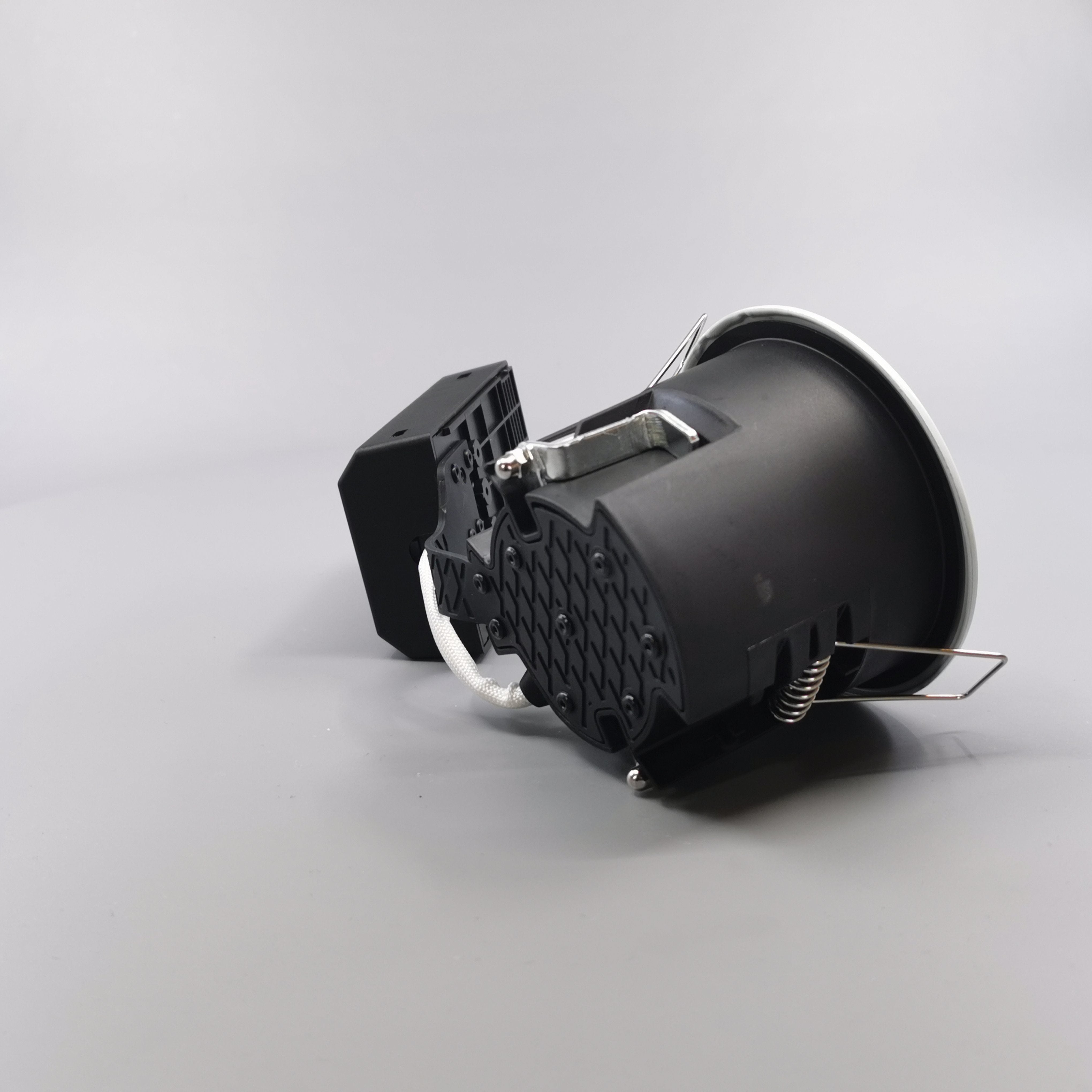 Pro Uni Install m. GU10 fatning - Rund, hvid