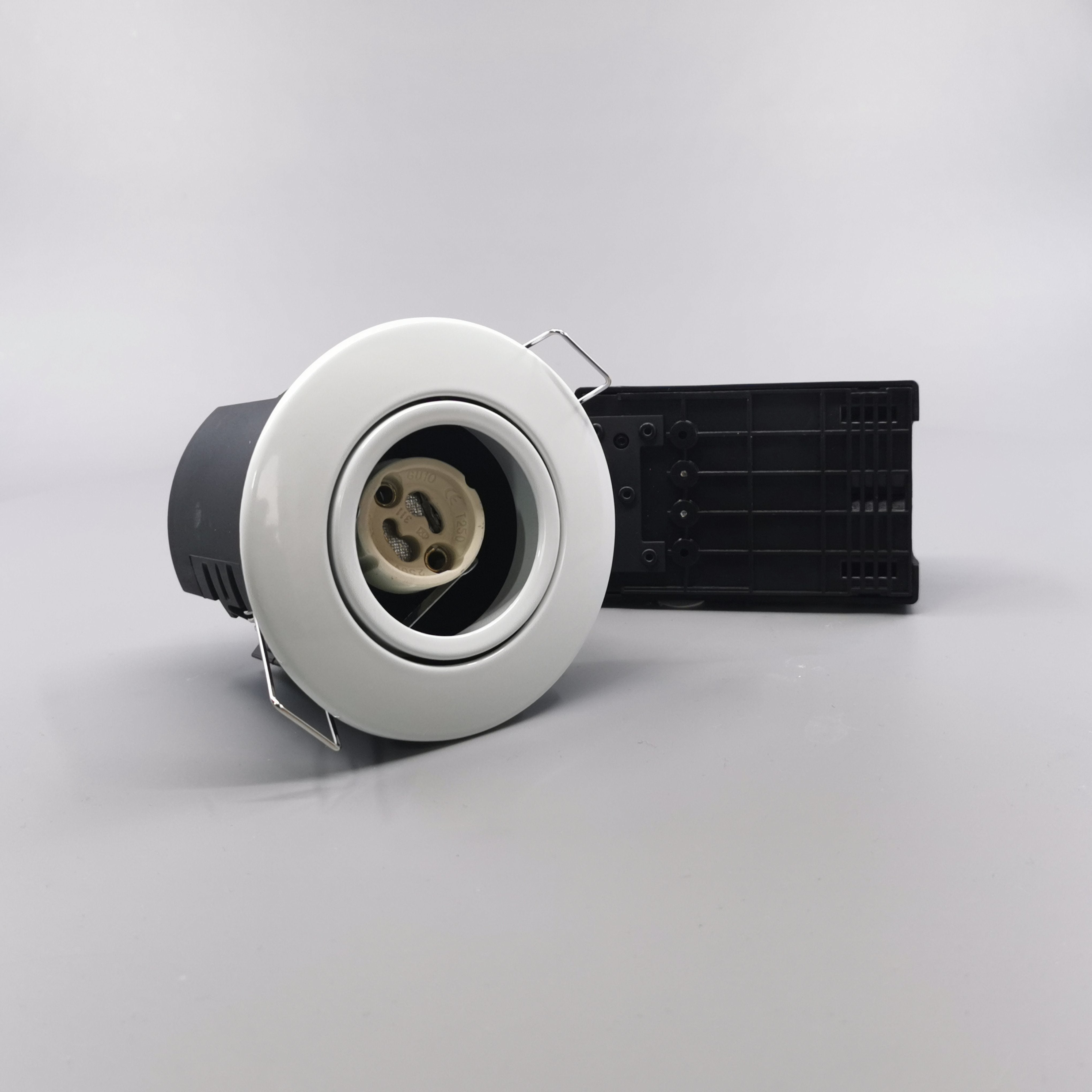 Pro Uni Install m. GU10 fatning - Rund, hvid