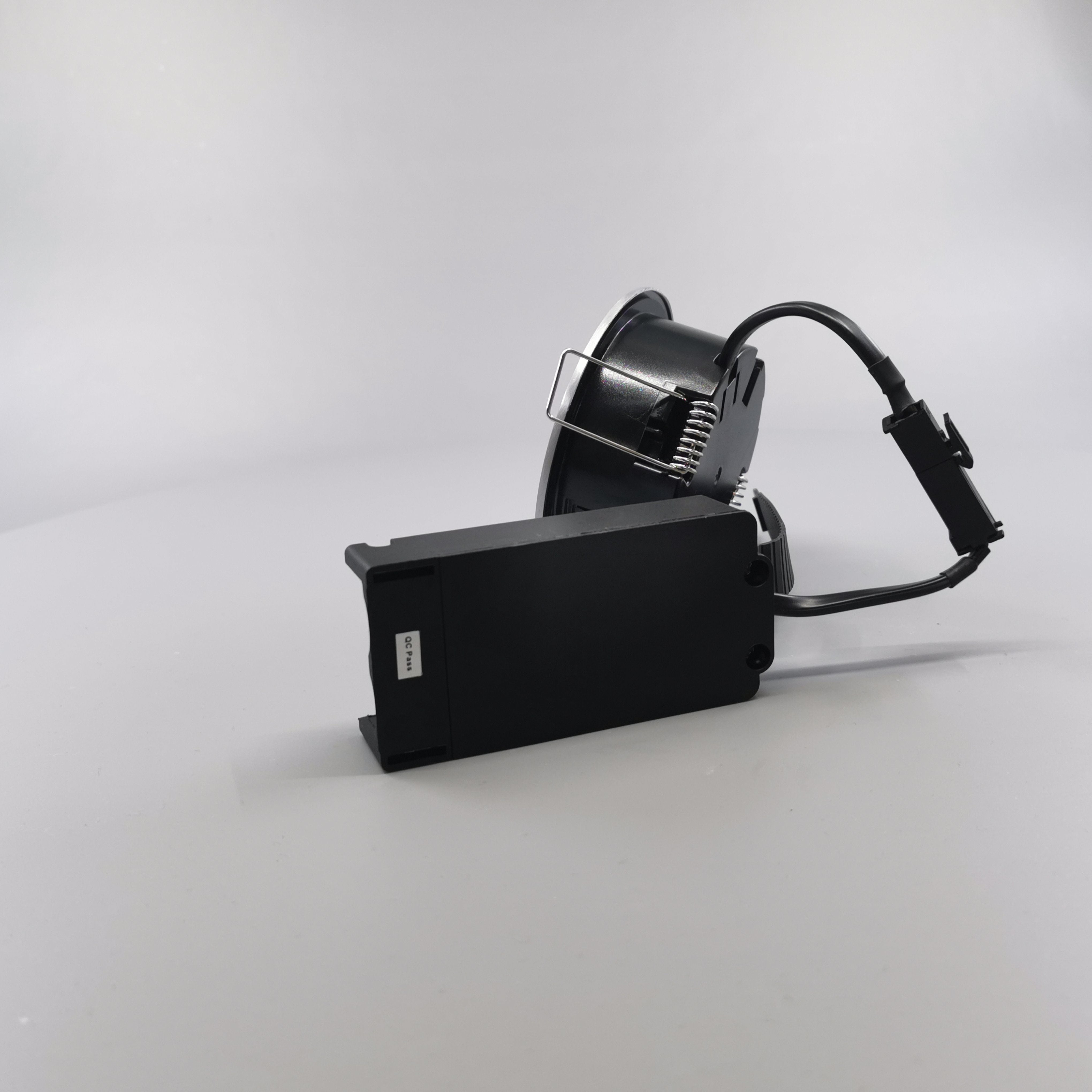 LED spot 6W 35° børstet 3000K 33mm. - Type: 3512