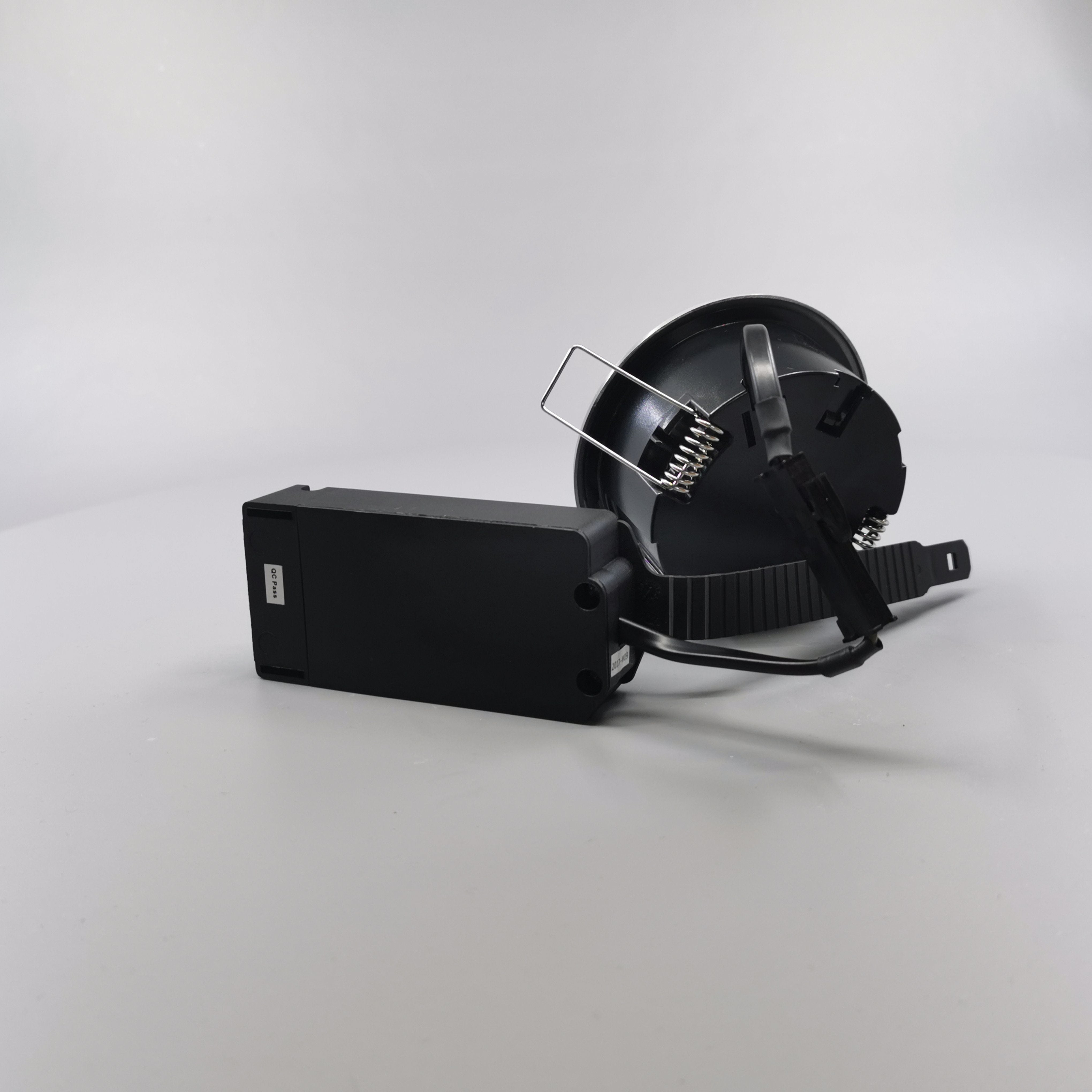 LED spot 6W 35° børstet 3000K 33mm. - Type: 3512