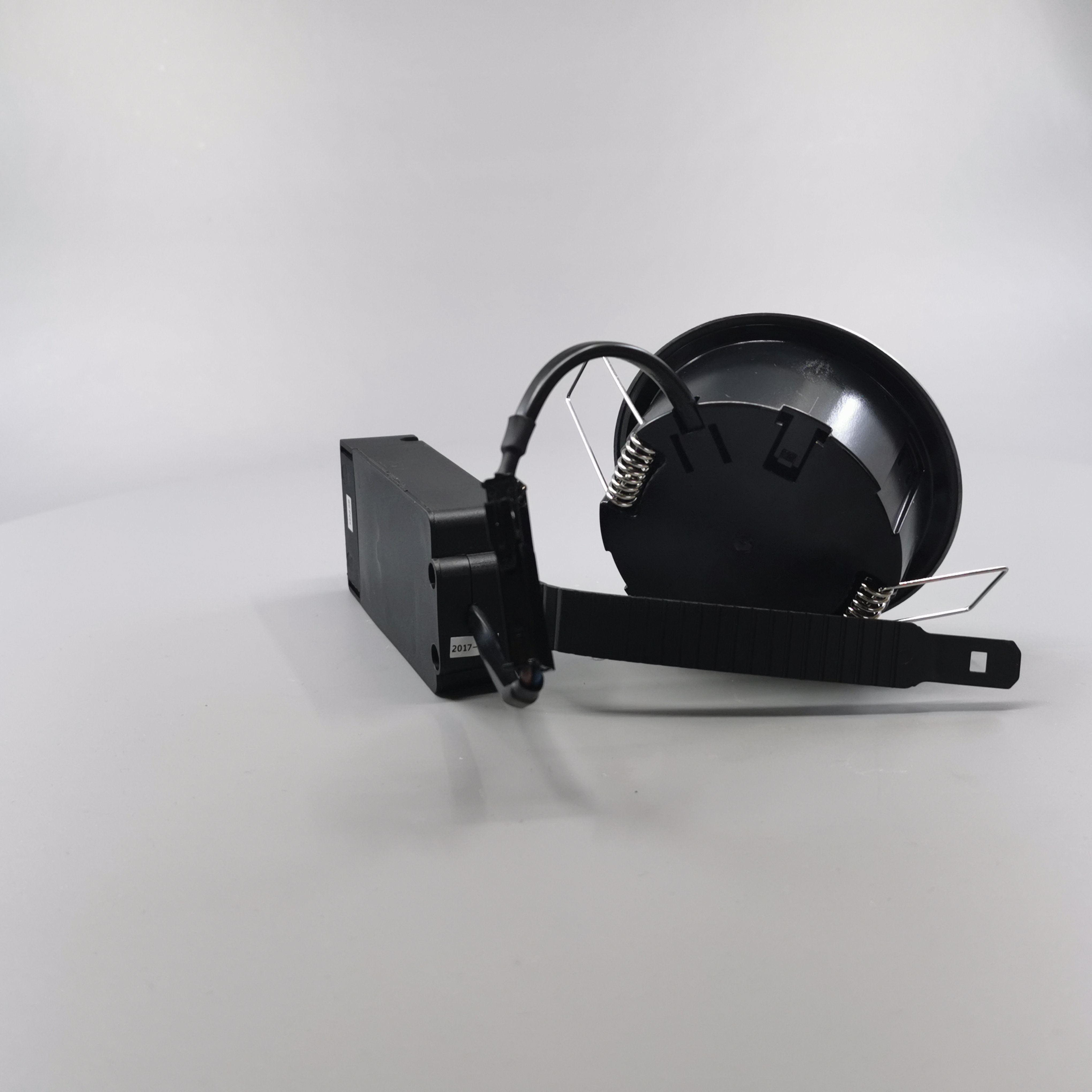 LED spot 6W 35° børstet 3000K 33mm. - Type: 3512