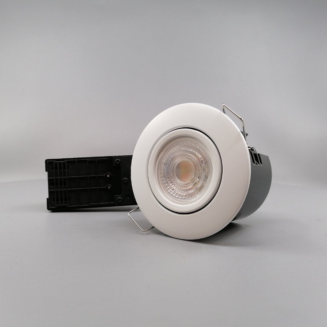 RGBW 5W Pro indbygningsspot m dæmpning, farveskift og WI-FI