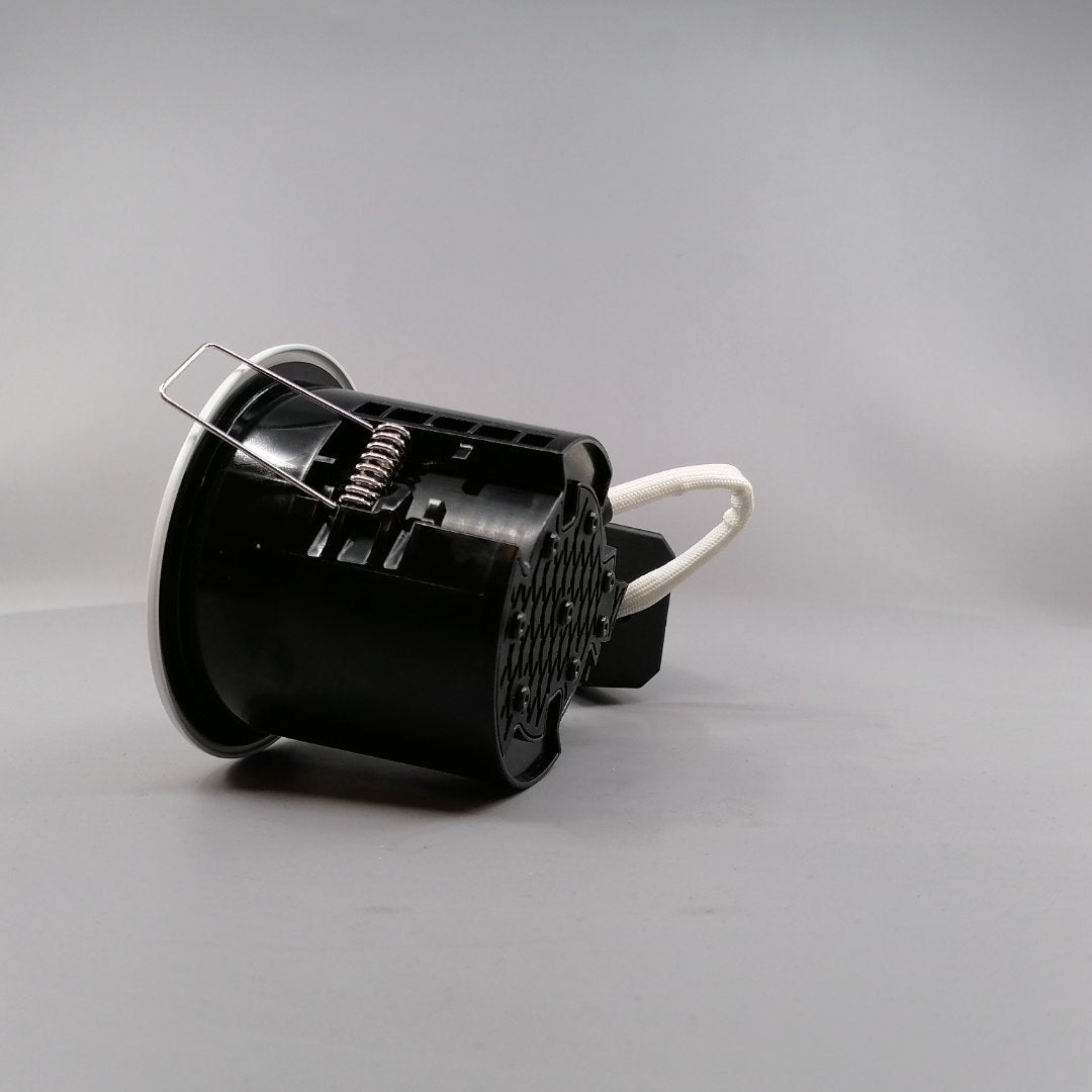 RGBW 5W Pro indbygningsspot m dæmpning, farveskift og WI-FI