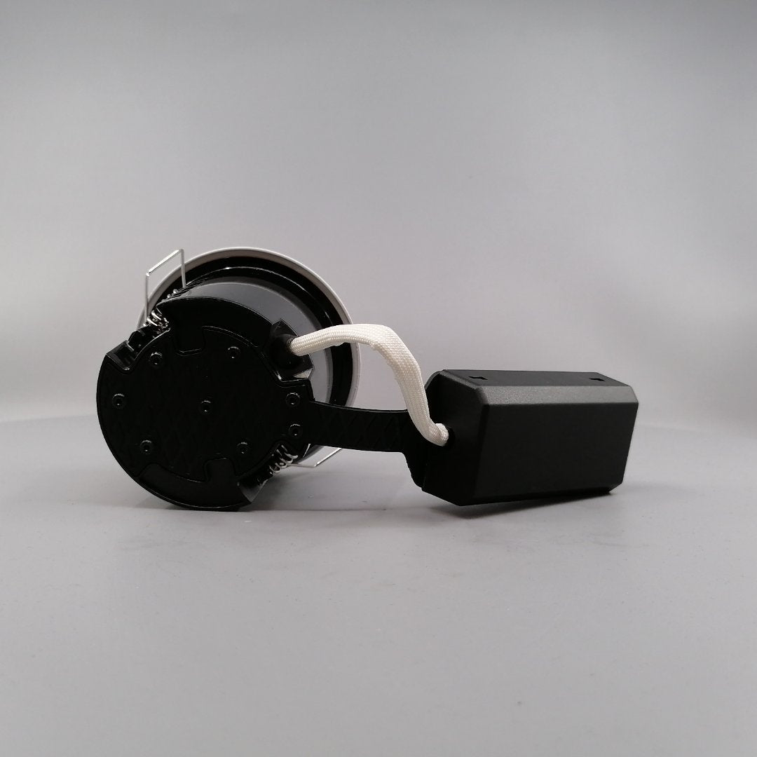 RGBW 5W Pro indbygningsspot m dæmpning, farveskift og WI-FI