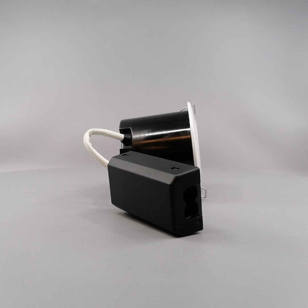 RGBW 5W Pro indbygningsspot m dæmpning, farveskift og WI-FI