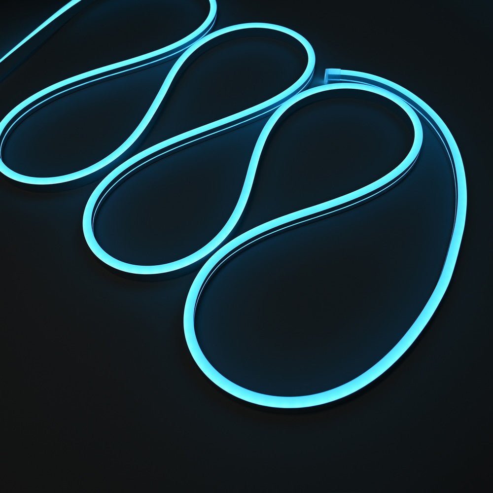 Lyseblå Neon Flex LED-stripe - 5m, 8W/m, vandtæt, 12V