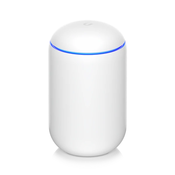 UniFi Dream Machine router - Dual-band 802.11ac, 4x GbE RJ45