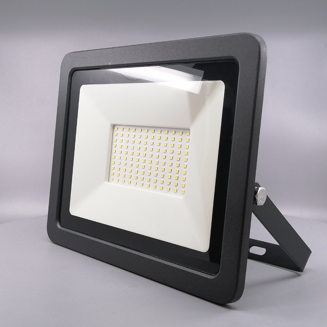 100W LED Projektør 4000K 8200 Lumen (360° frame 4)