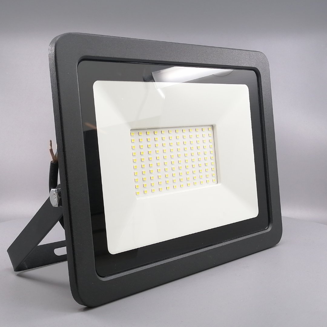 100W LED Projektør 4000K 8200 Lumen (360° frame 22)