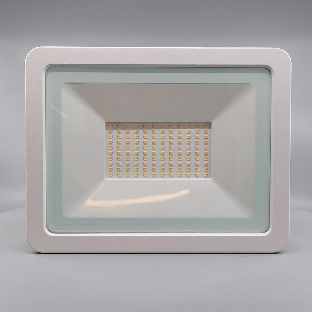 100W LED Projektør 3000K 8100 Lumen