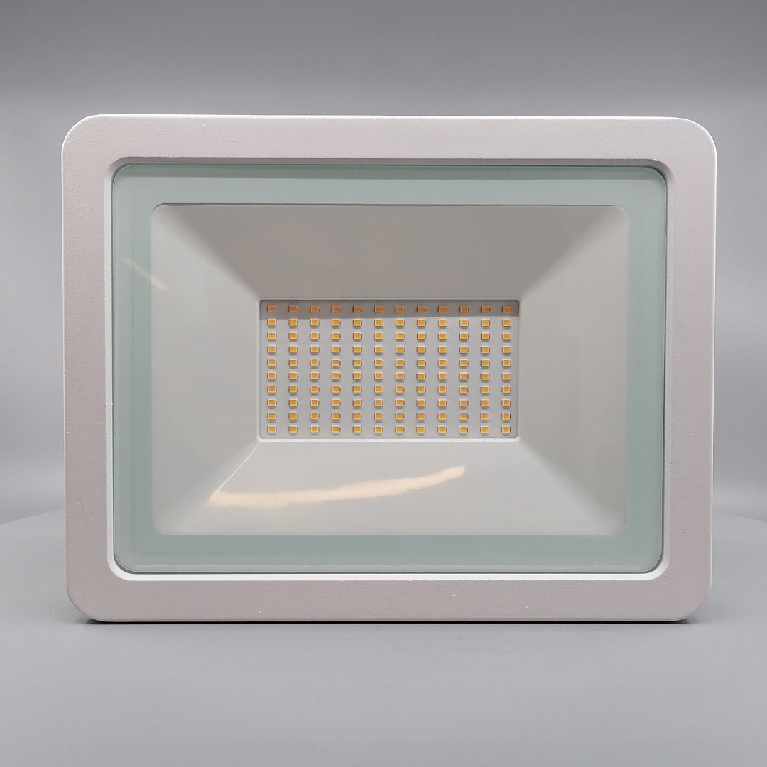 100W LED Projektør 3000K 8100 Lumen