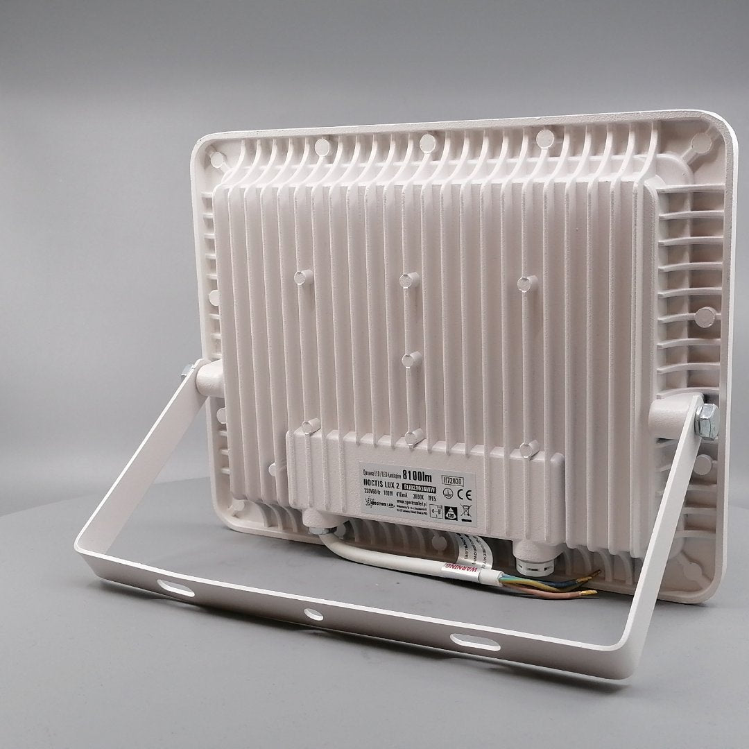 100W LED Projektør 3000K 8100 Lumen