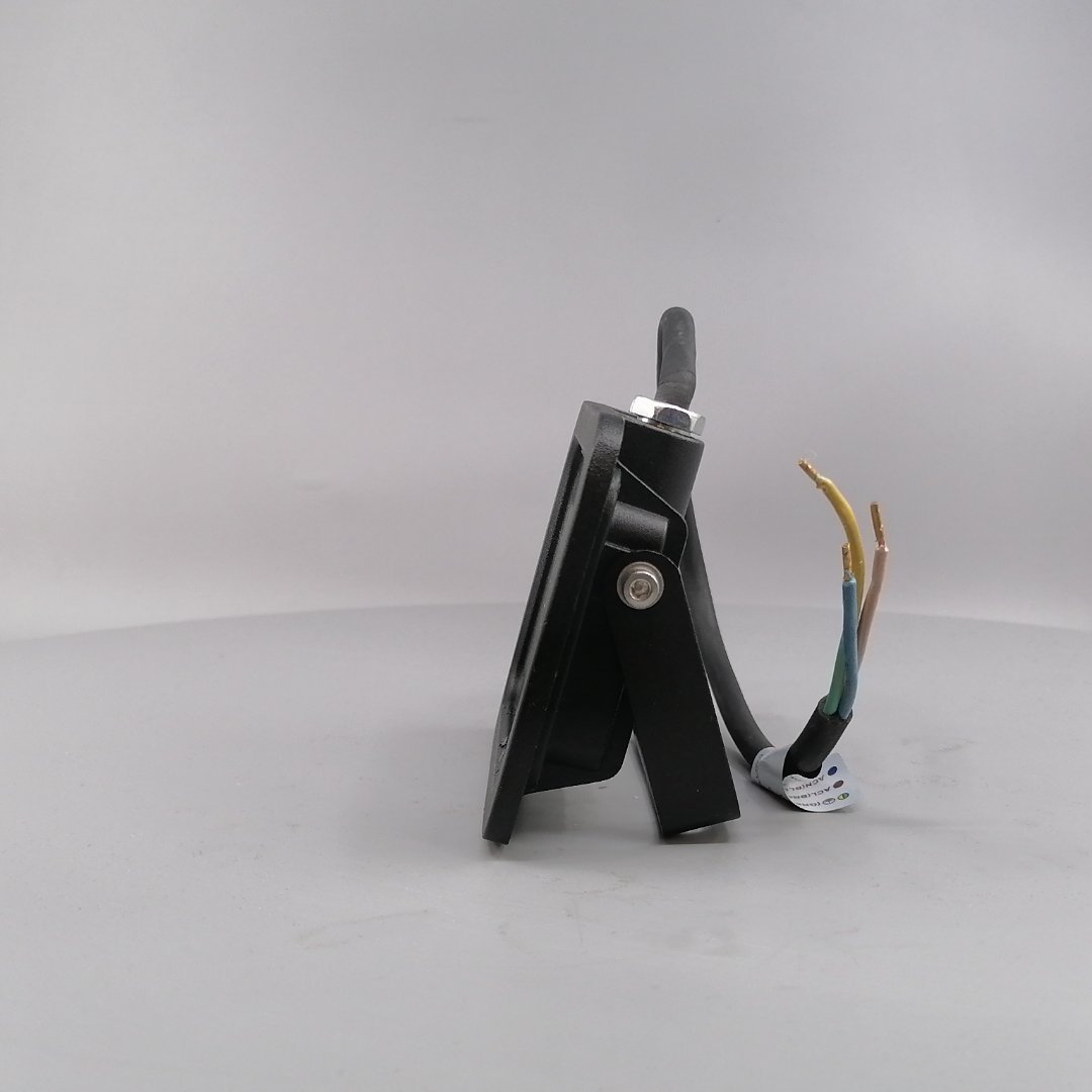 10W LED Projektør 6000K 830 Lumen (360° frame 7)