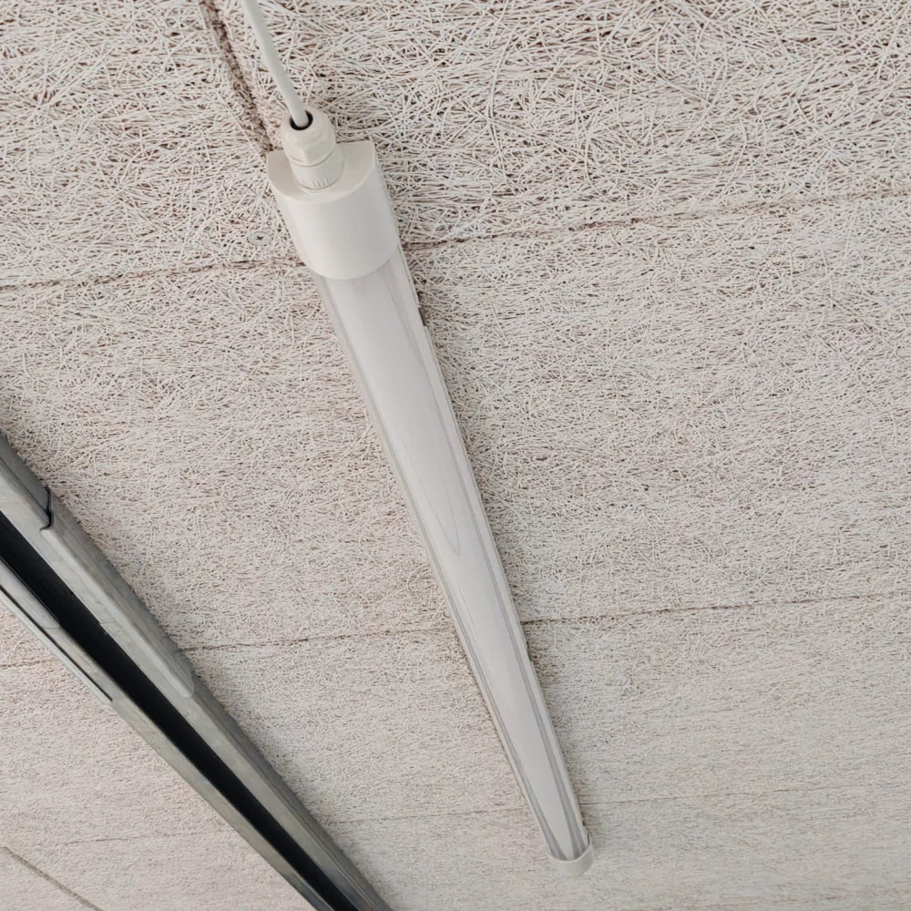 150cm HICRI PRO armatur 46W Gennemfortrådet, RA93, 130lm/W, IP65