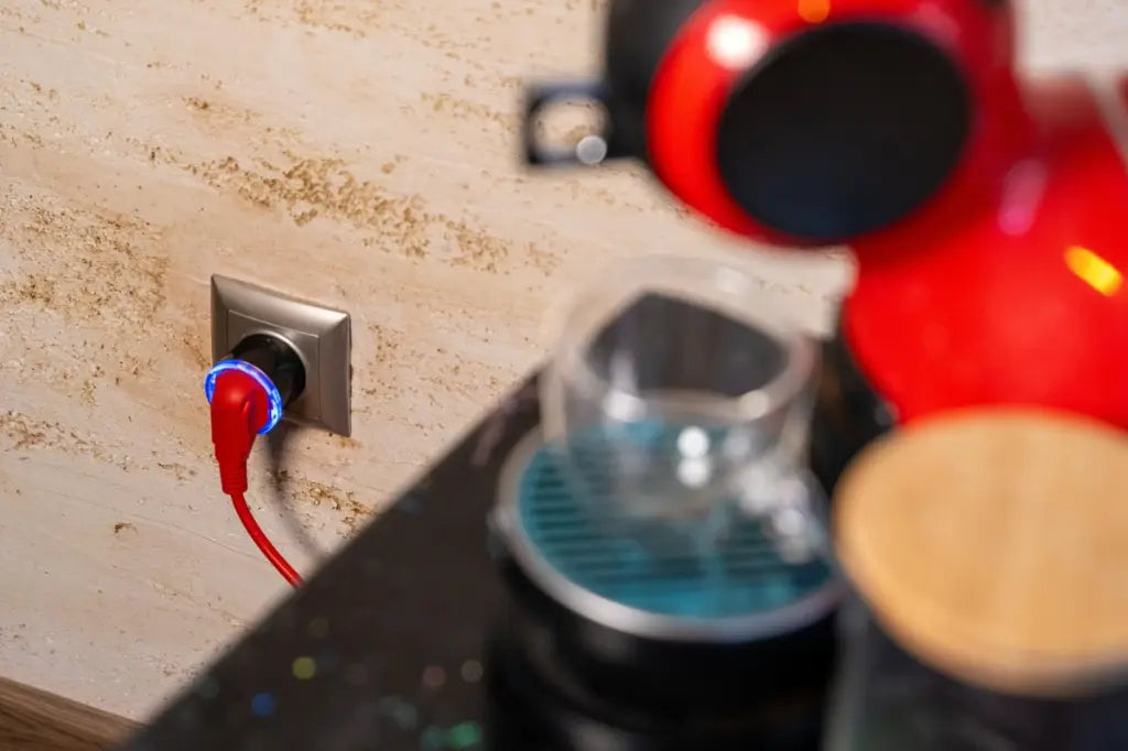 Shelly Plus Stik S - WiFi smartstik, 12A, Sort