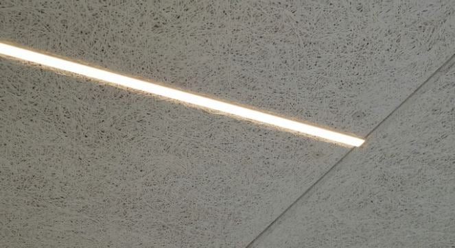LED lysskinne 19W 60 cm 4000K til Troldtekt og akustikloft, 24V