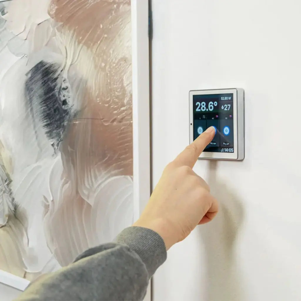 Shelly Wall Display White + BLU H&T Ivory