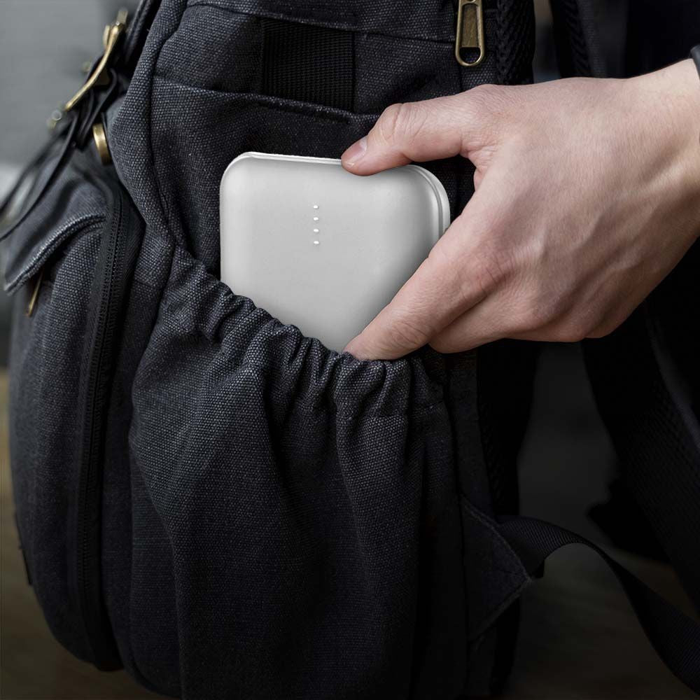 10.000mAh Powerbank med 2A output, inkl. 30 cm sølvfarvet Type C kabel