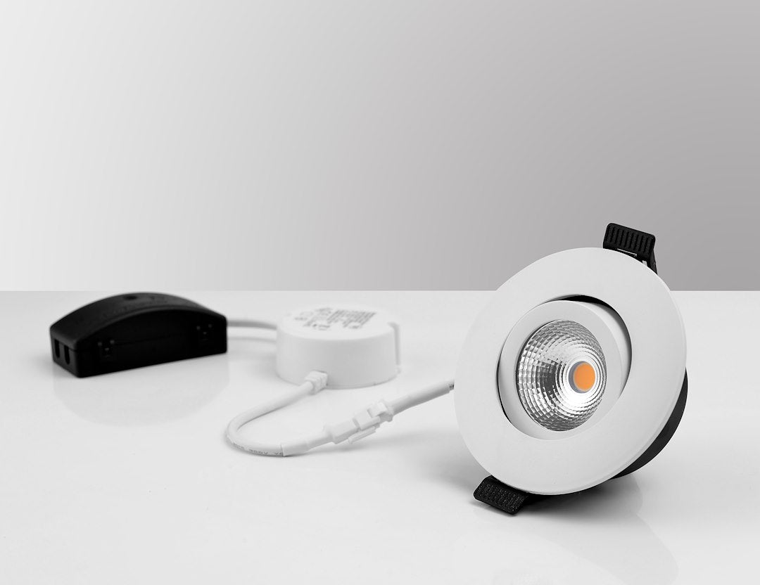 OCEAN SPOT 5W 2700K DIM HVID