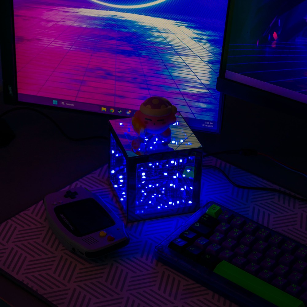 Infinity Cube 10x10 RGBIC - 3D lys effekt med fjernbetjening og USB tilslutning.