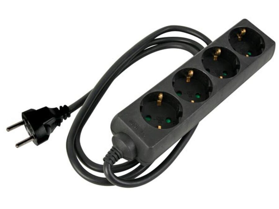 Stikdåse - 4 x CEE7/3 hun, 3G1.5mm², Sort (5m)