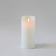 LED XL Bloklys med flammeeffekt og fjernbetjening, hvid, Ø10cm, 22,5cm høj, timer, ægte stearin