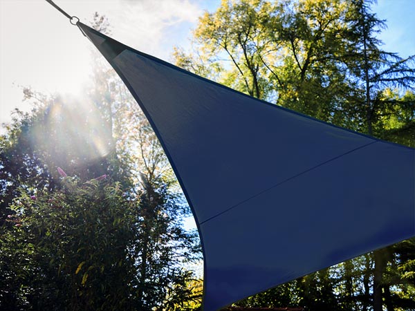 Trekantet solsejl m. LED lys - 3,6 x 3,6 x 3,6m MØRKEBLÅ
